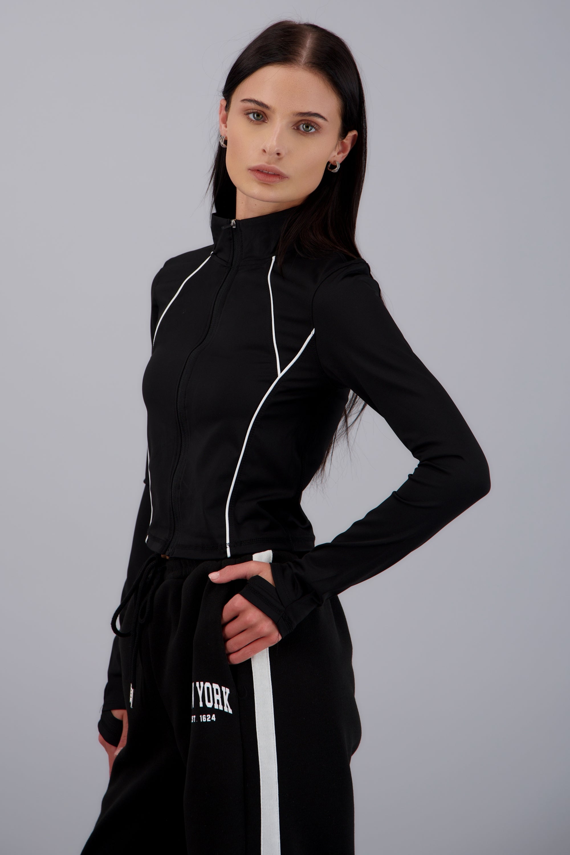 BLACK COMBO