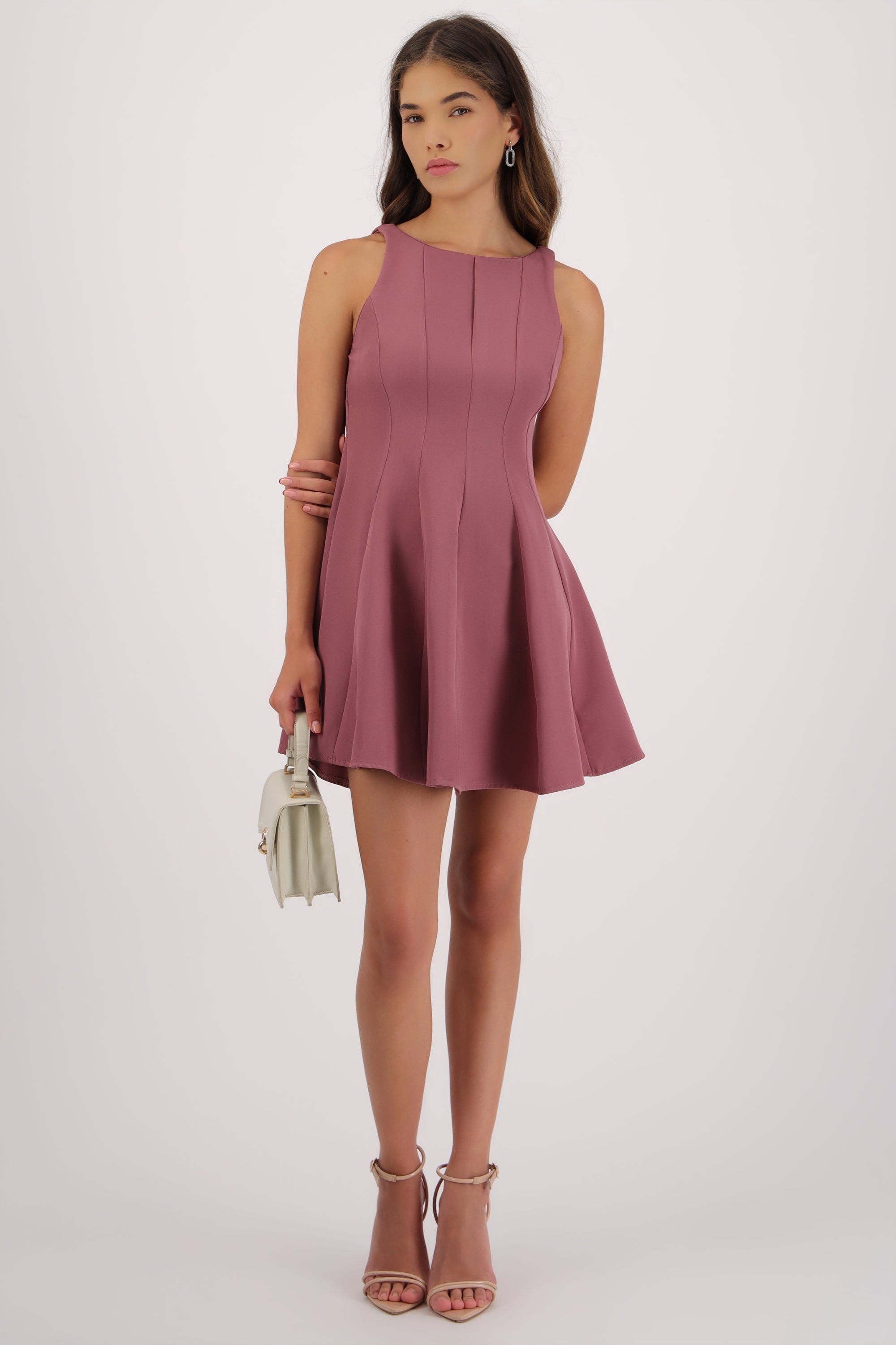 Vestido mini con cortes cuello redondo MALVA