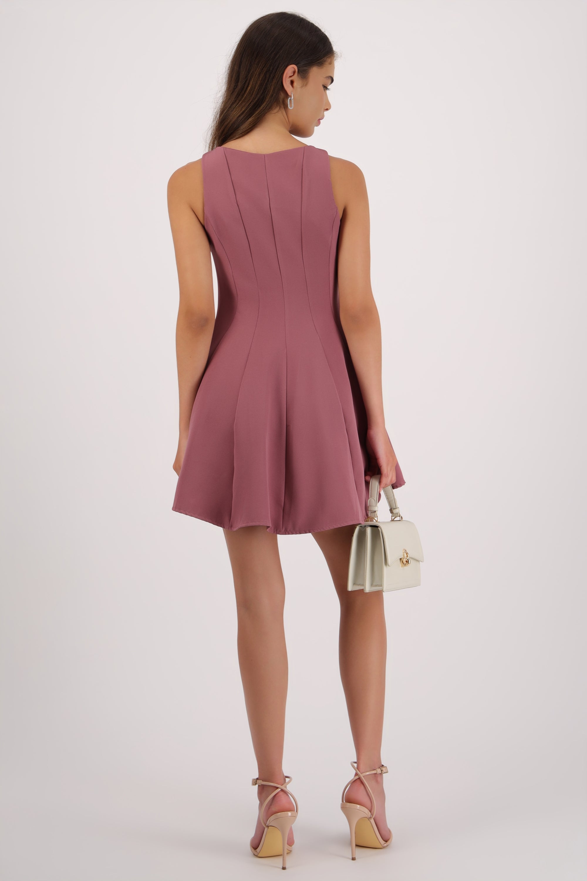 Vestido mini con cortes cuello redondo MALVA