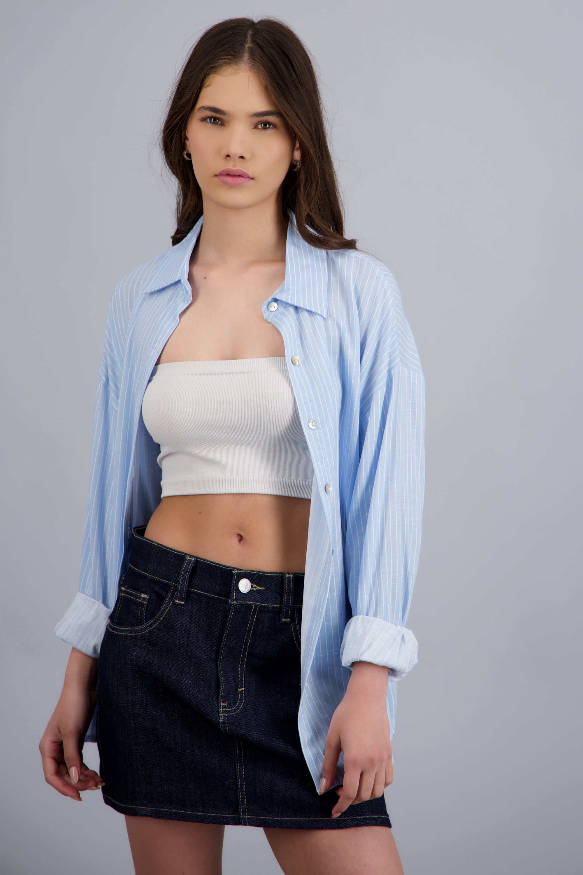 Camisa oversized manga doblada AZUL PASTEL