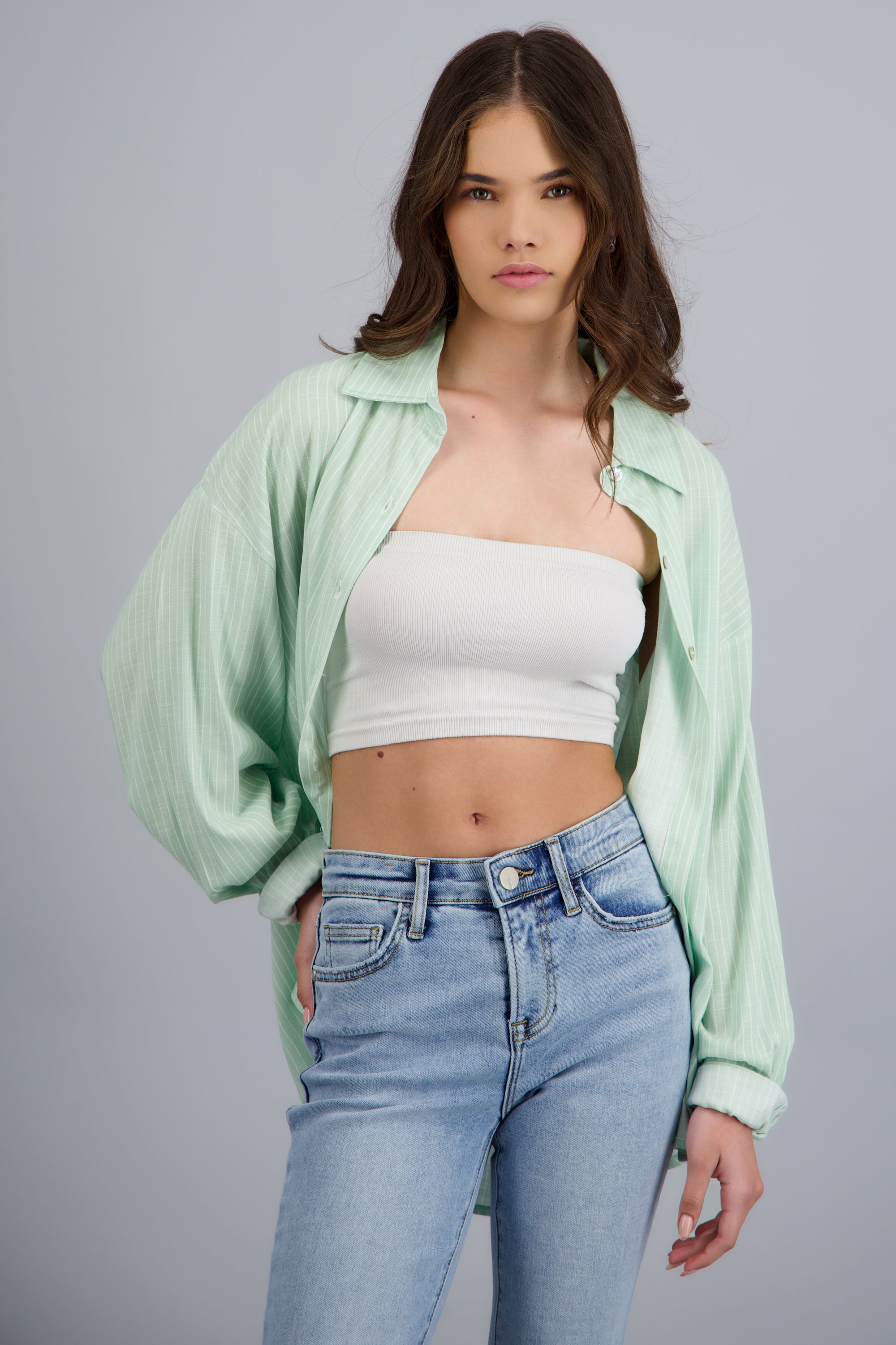 Camisa oversized manga doblada VERDE CLARO