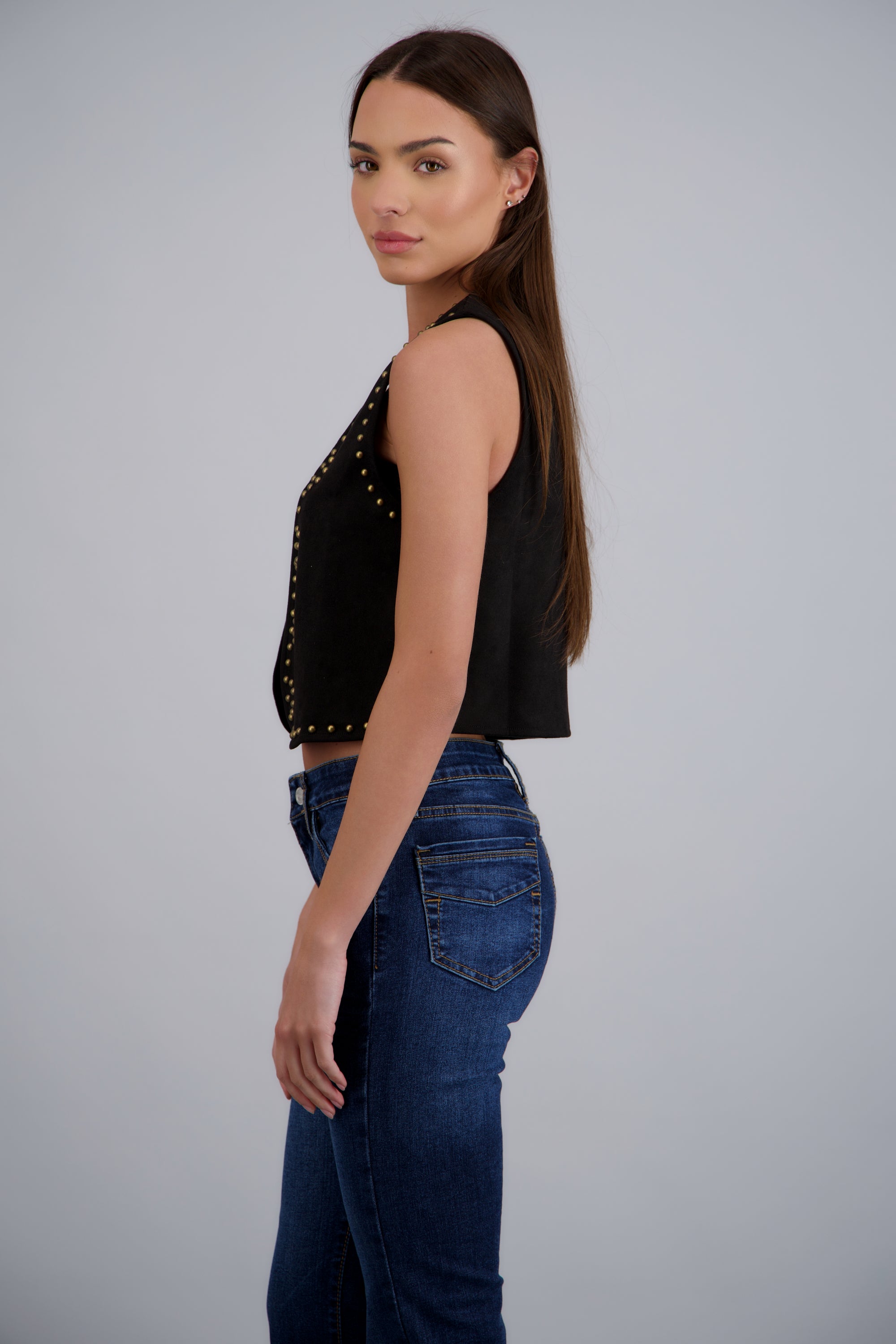Chaleco suede con estoperoles NEGRO