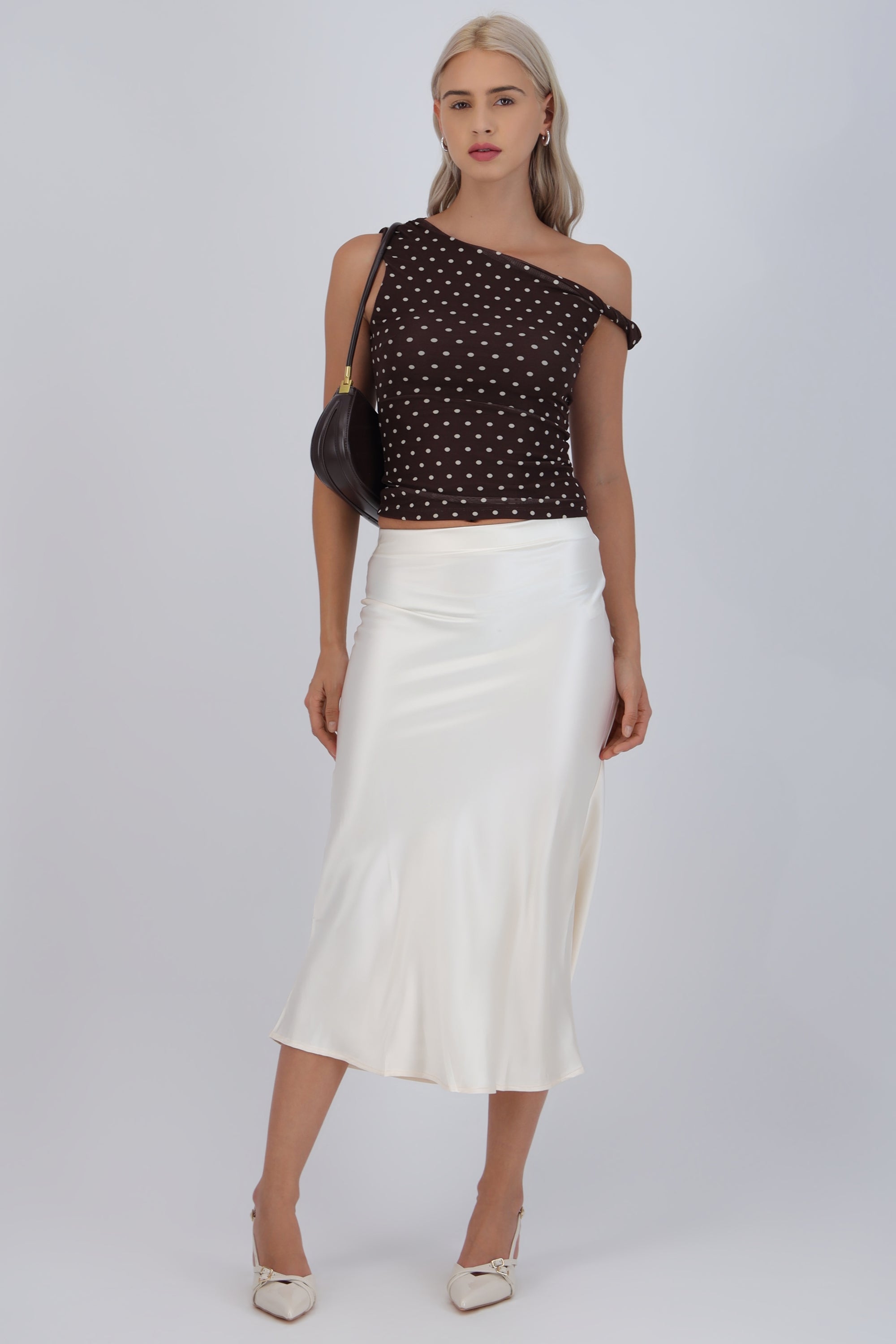 Falda satinada midi lisa