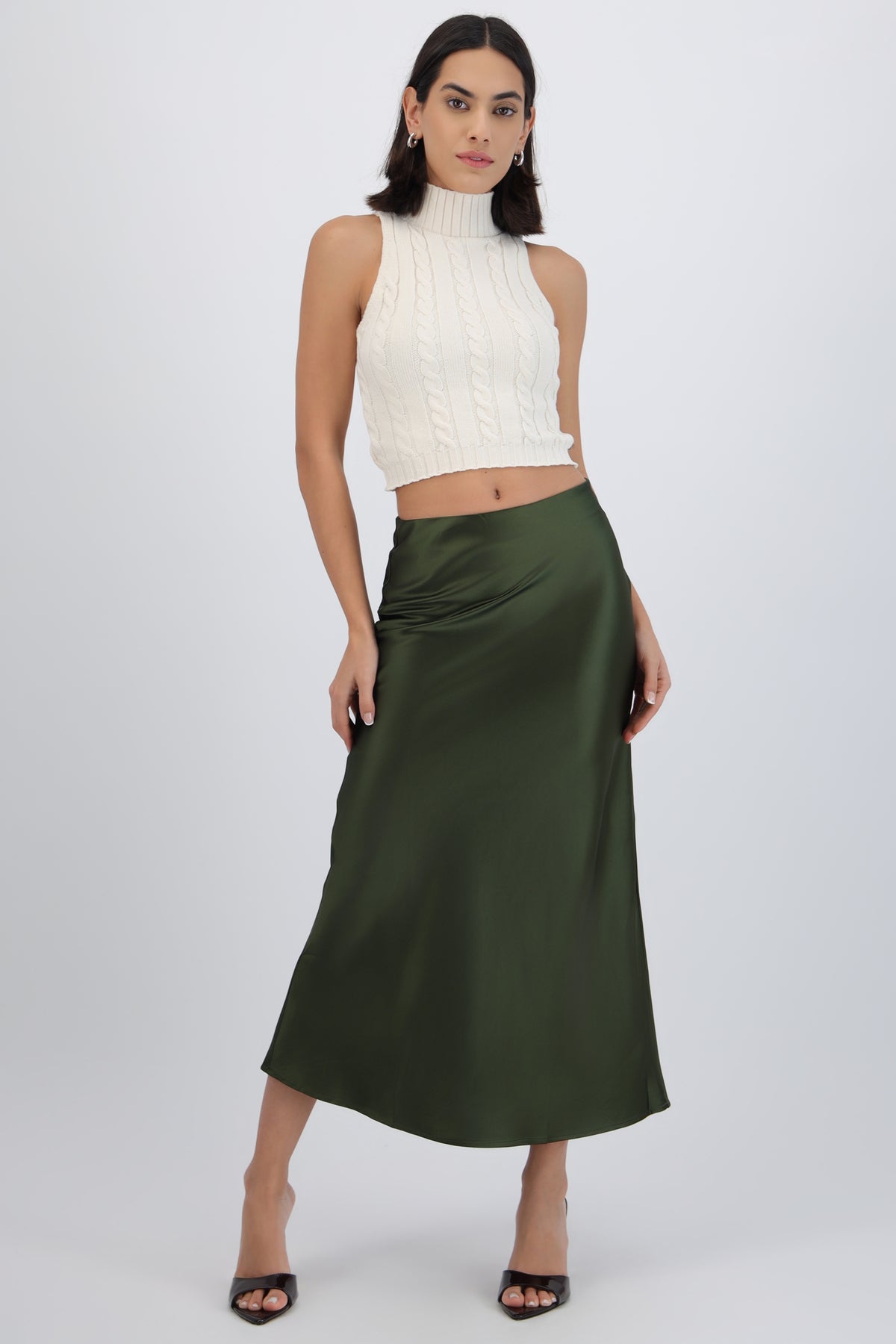 Falda satinada midi lisa OLIVO
