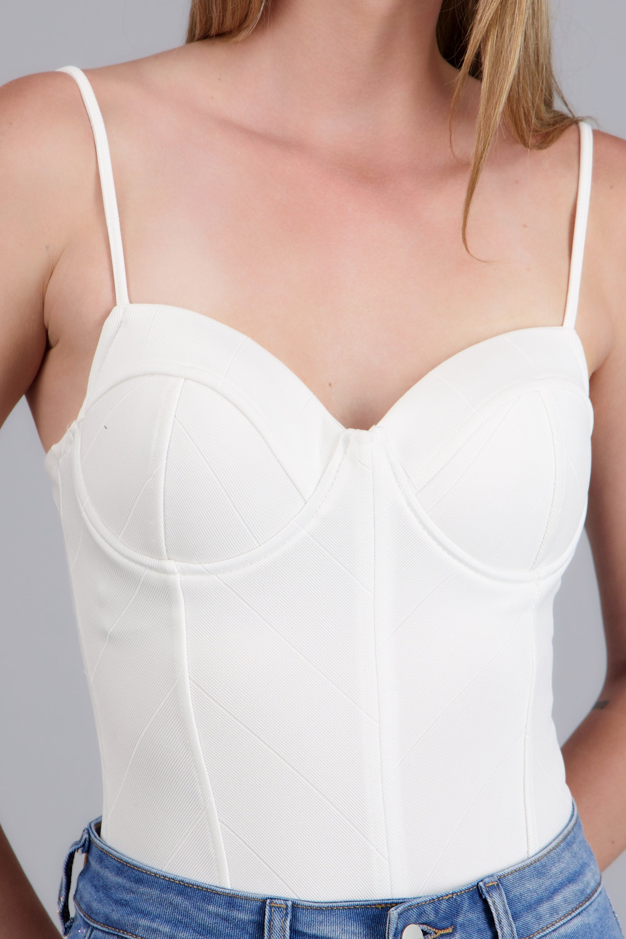 Body detalle costuras copas BLANCO