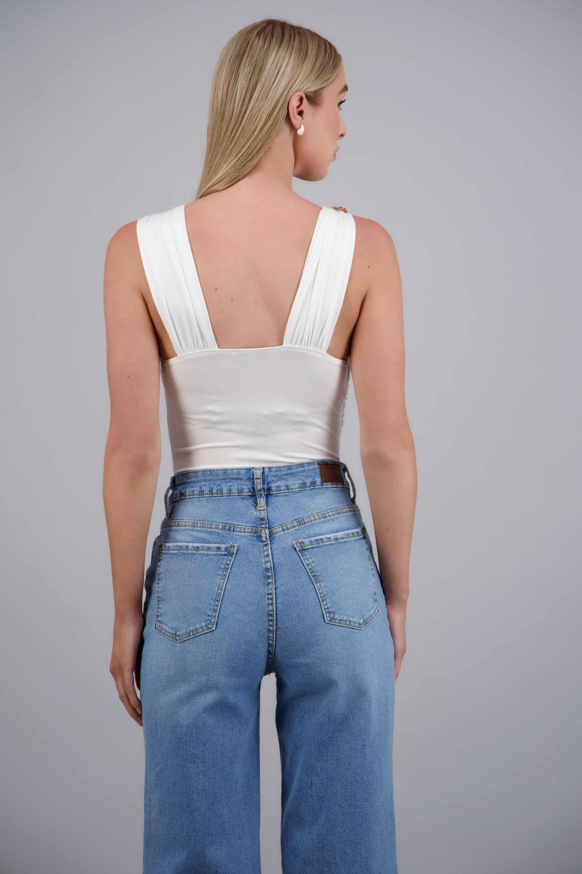 Bodysuit detalle flor BLANCO