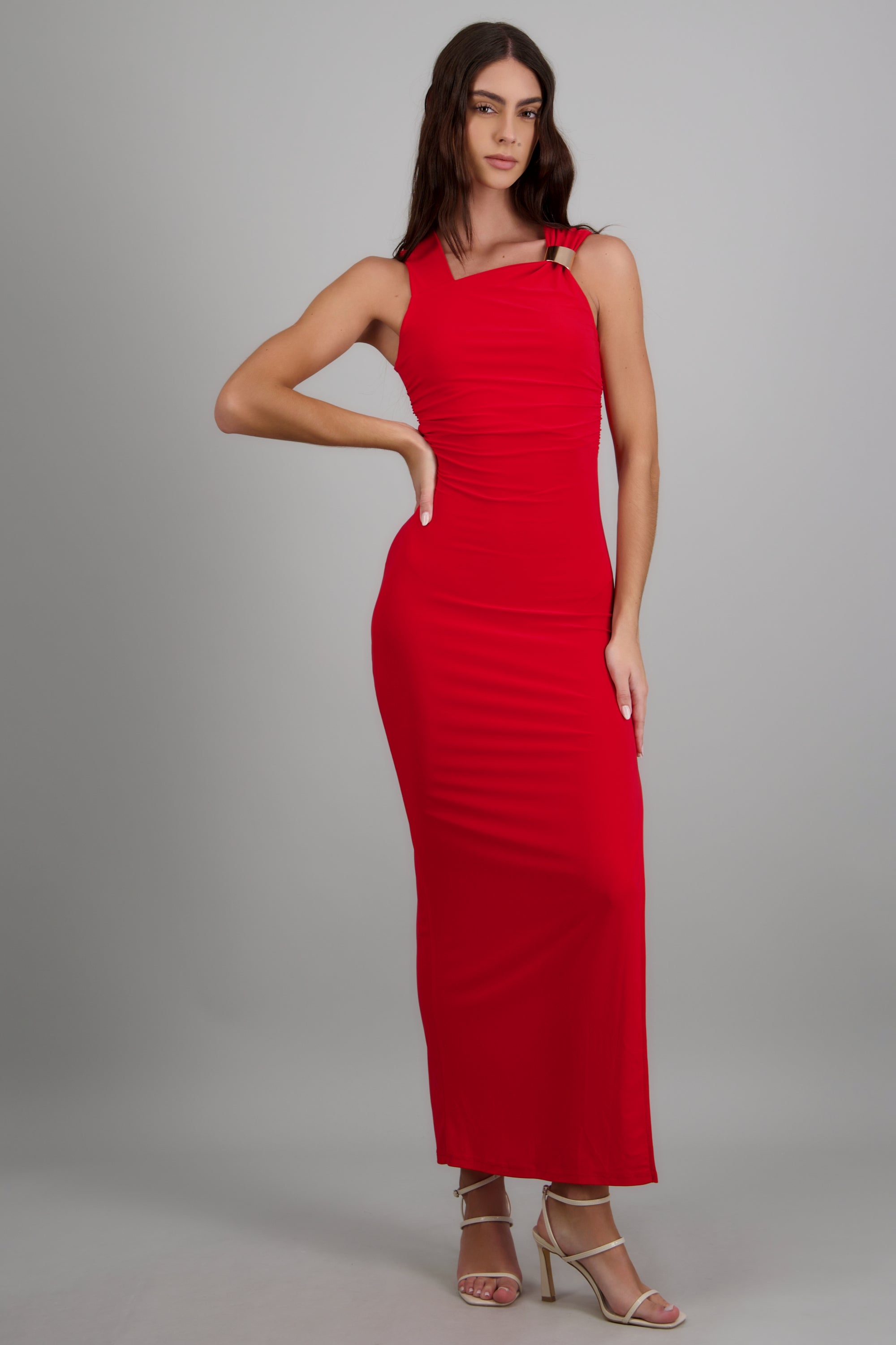 Vestido maxi detalle herraje hombro ROJO