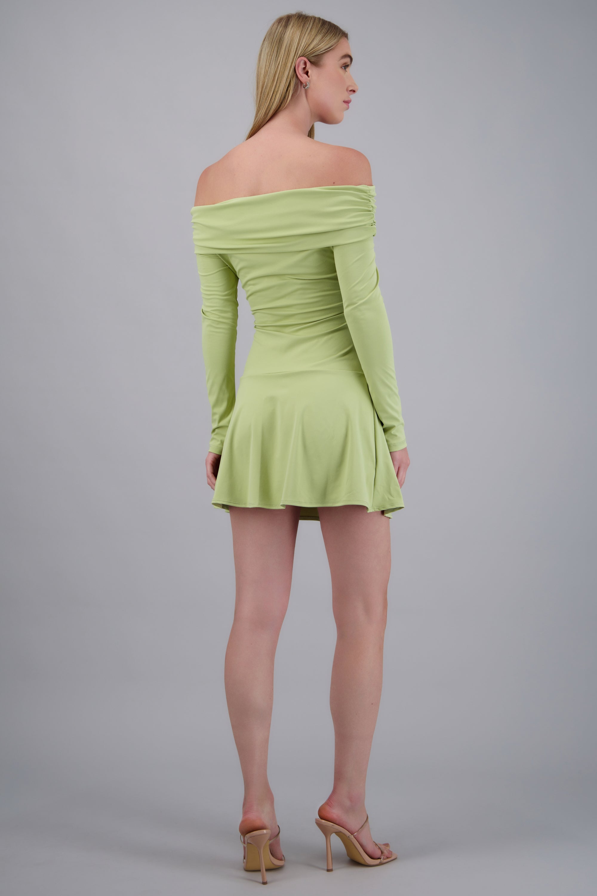 LIGHT GREEN