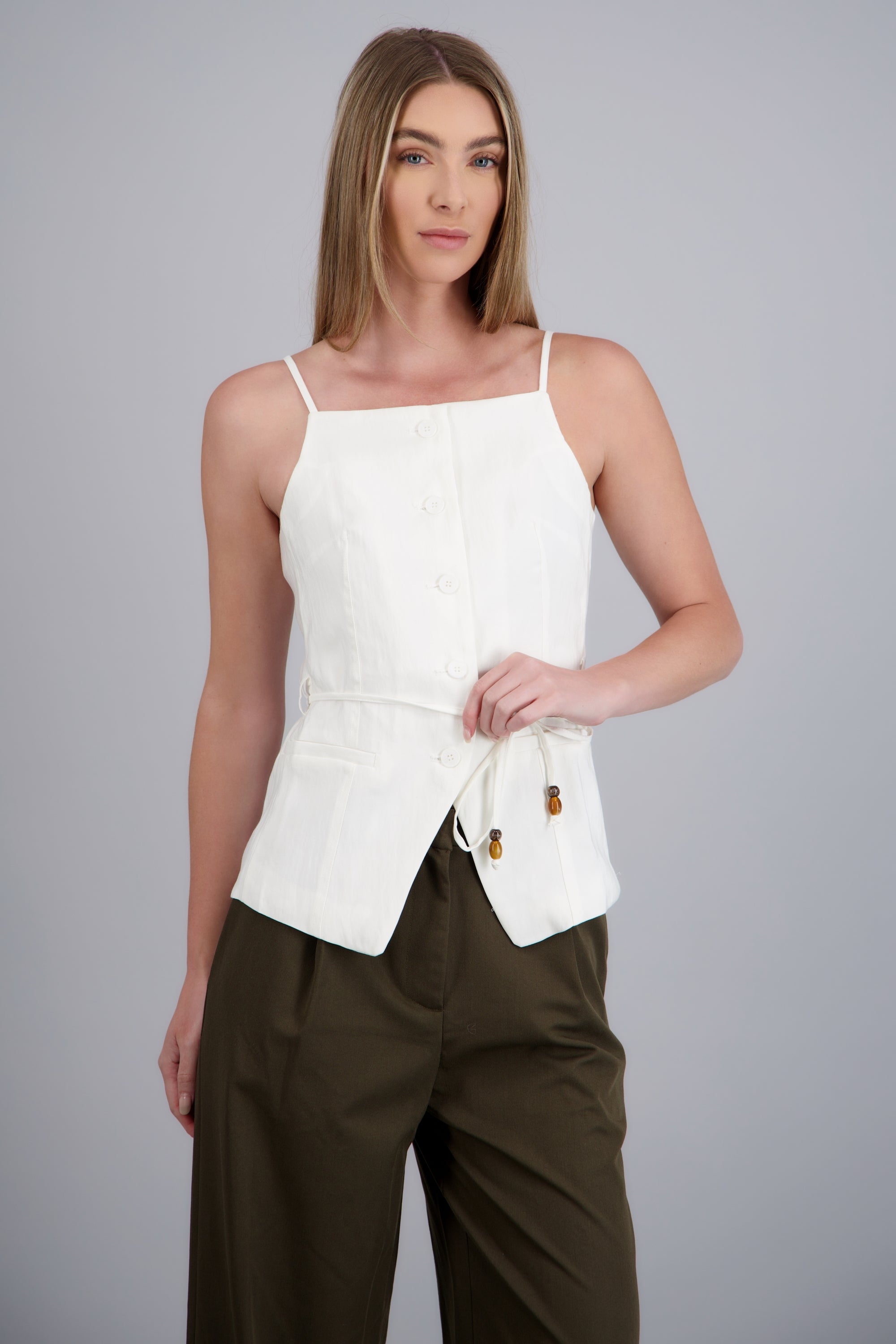 Top lino sin mangas detalle cinturon BLANCO