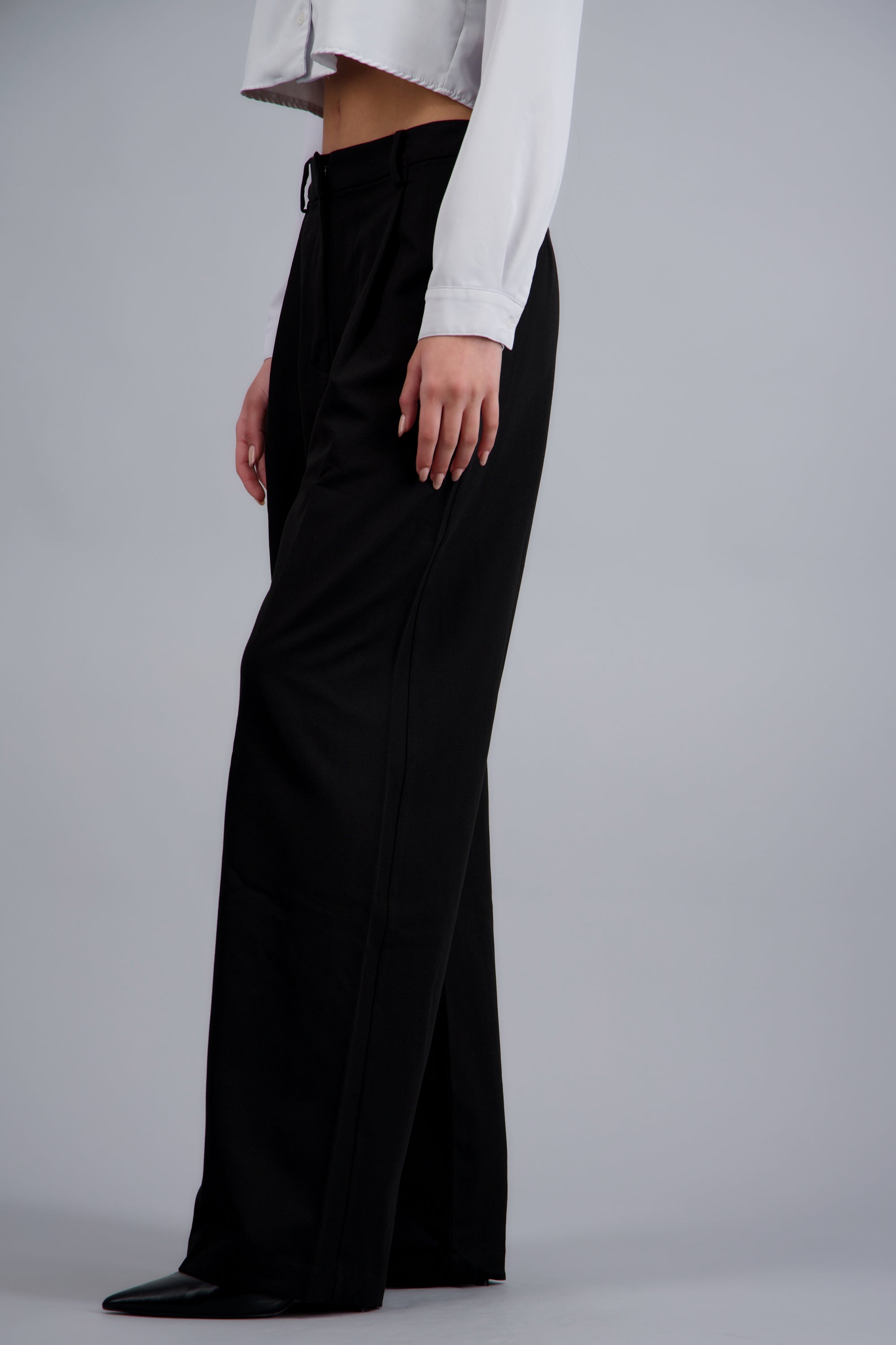 Pantalon liso pinzas NEGRO
