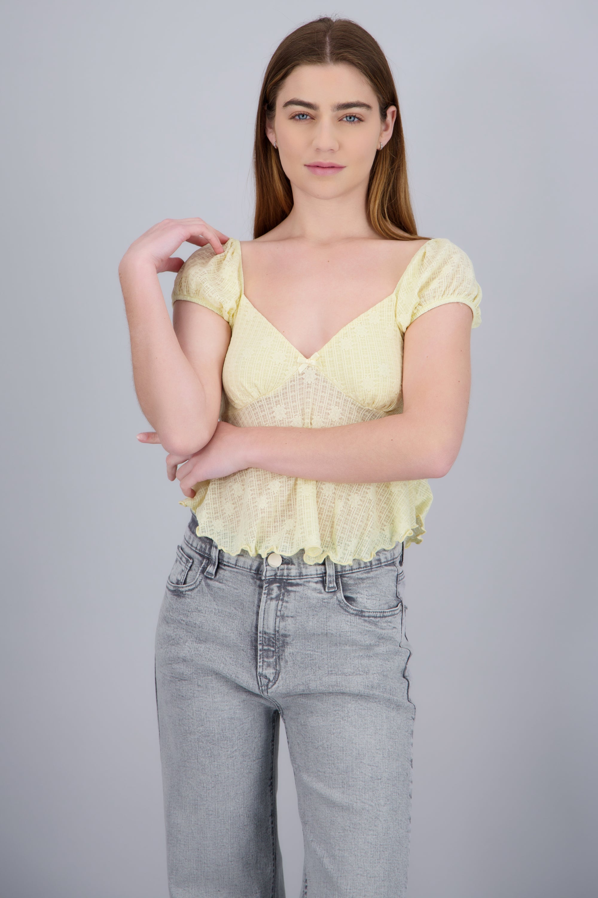 Blusa peplum encaje detalle moño AMARILLO PASTEL