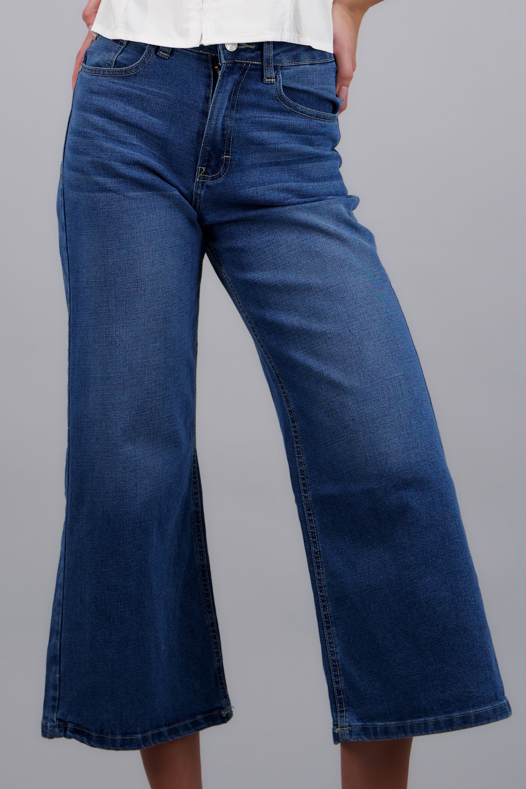 Jeans cropped deslavado MEDIUM WASH