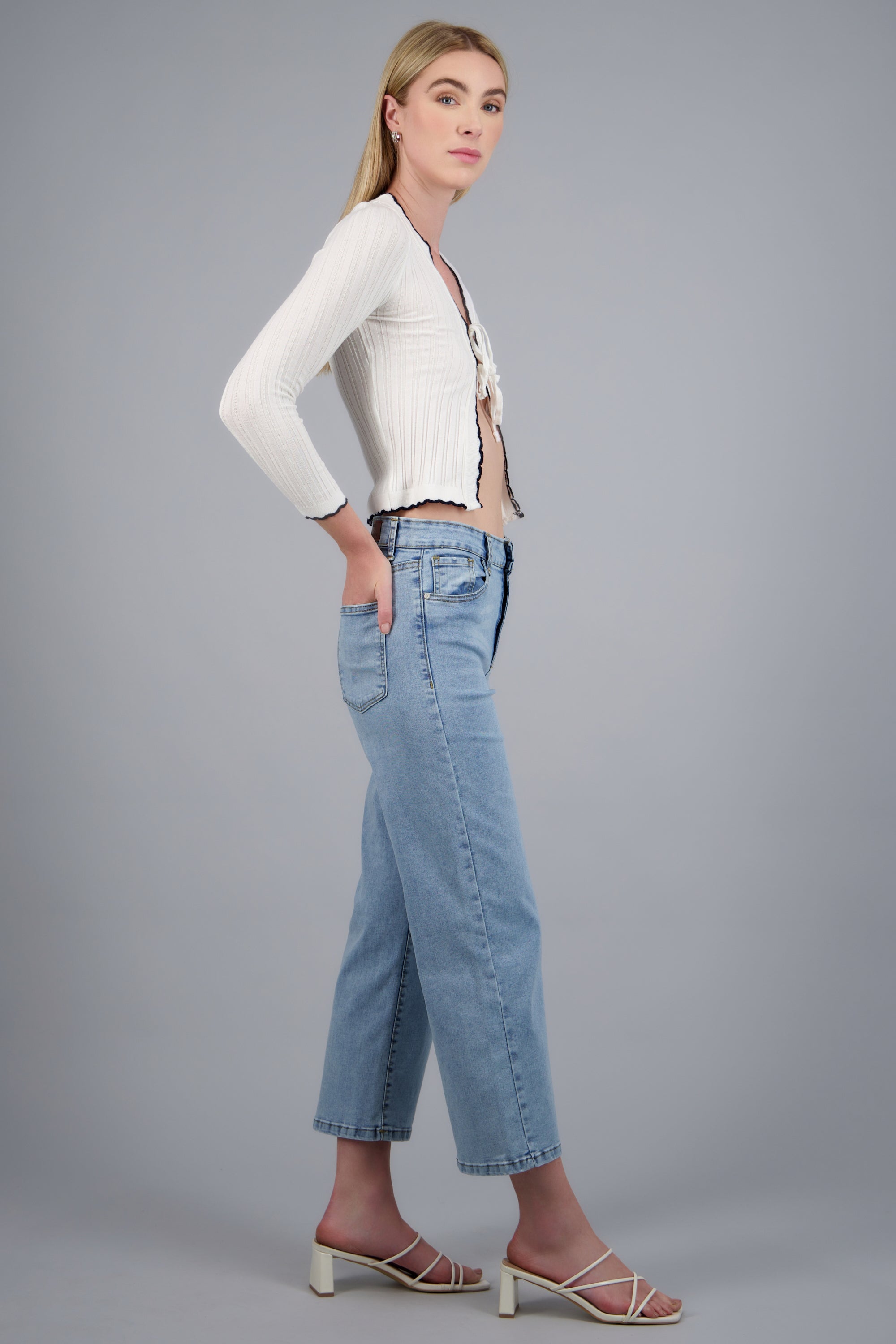 Jeans cropped amplio LIGHT WASH