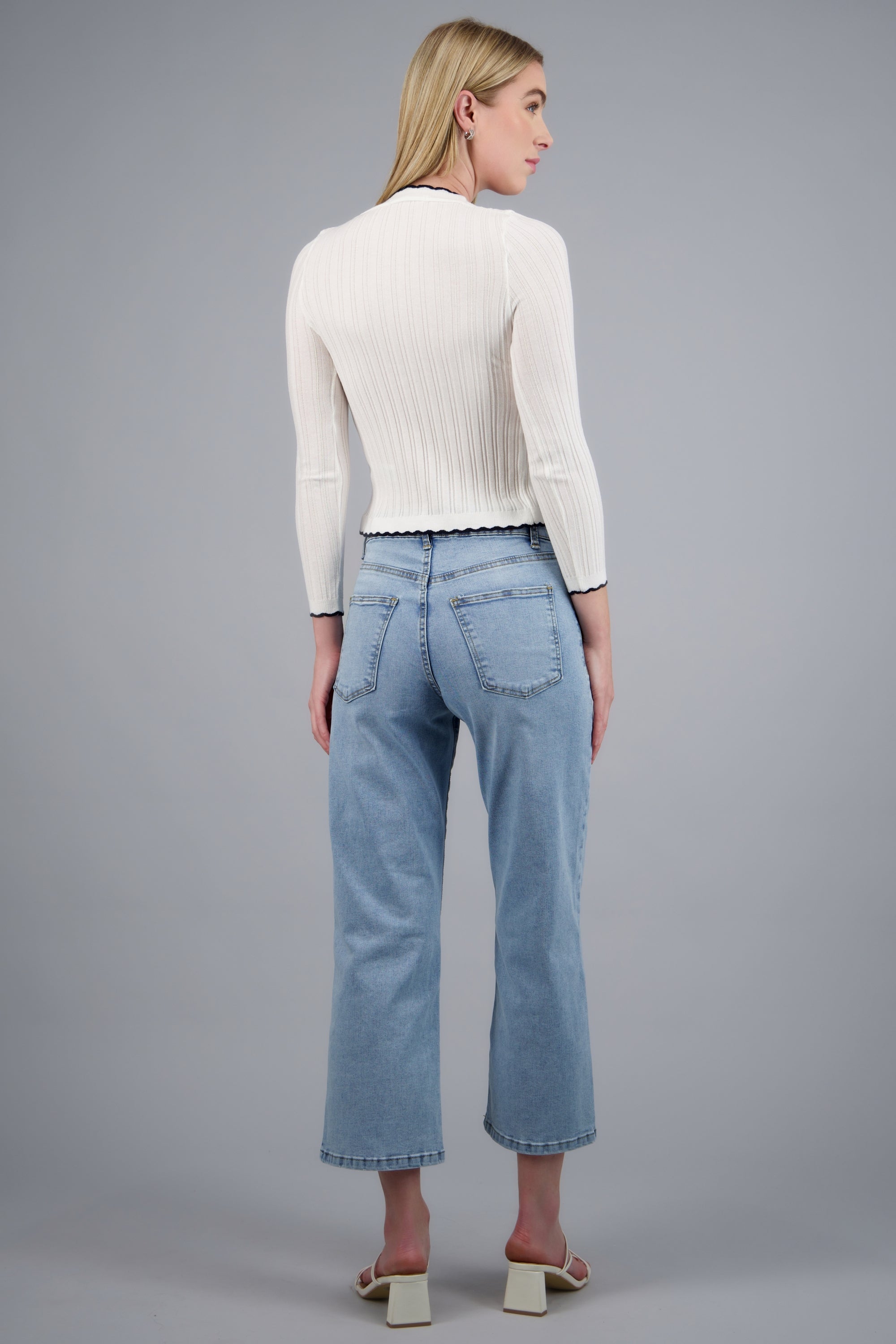 Jeans cropped amplio LIGHT WASH