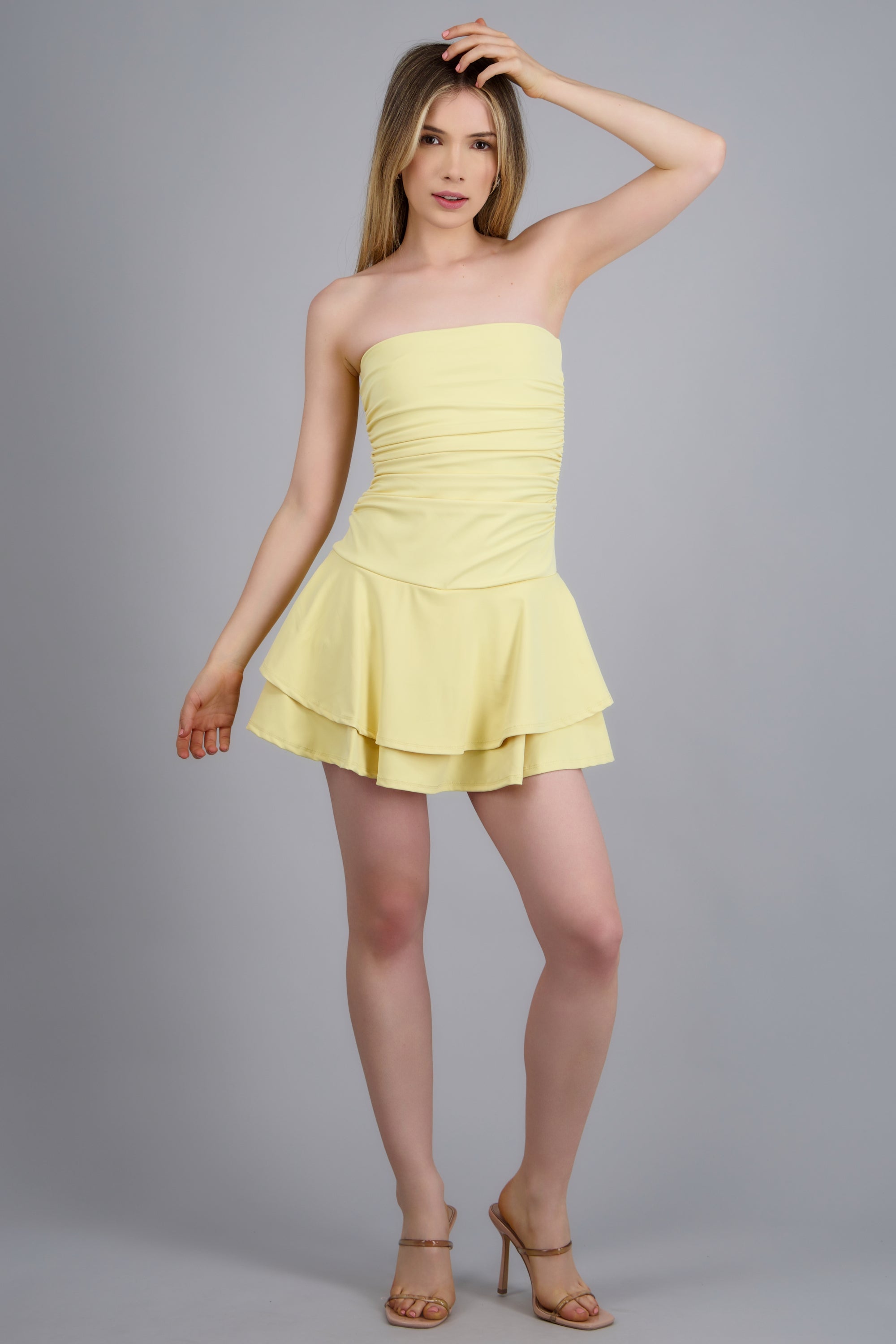 Vestido mini drapeado strapless AMARILLO PASTEL