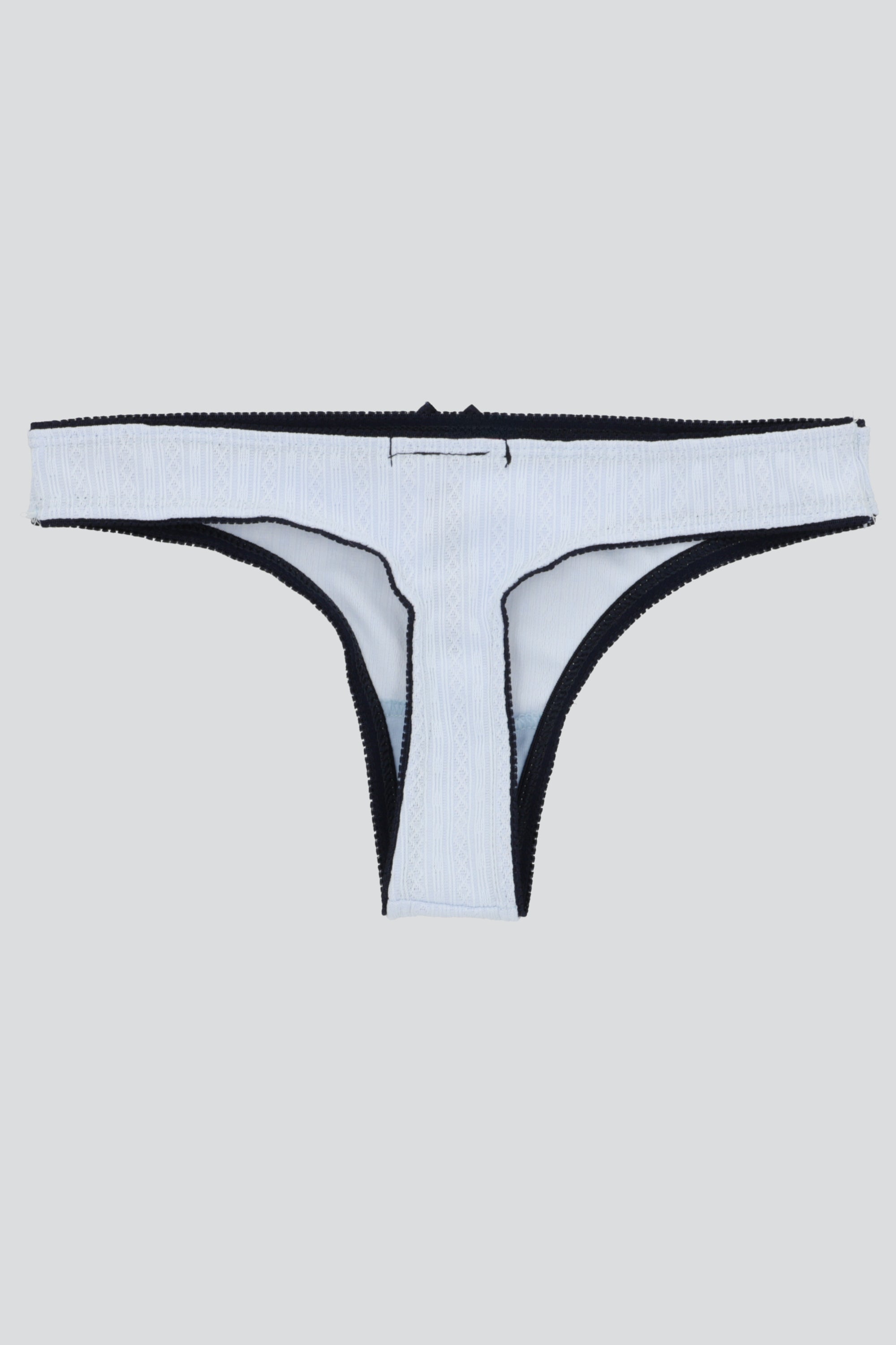 Tanga detalle tela rombos contraste AZUL