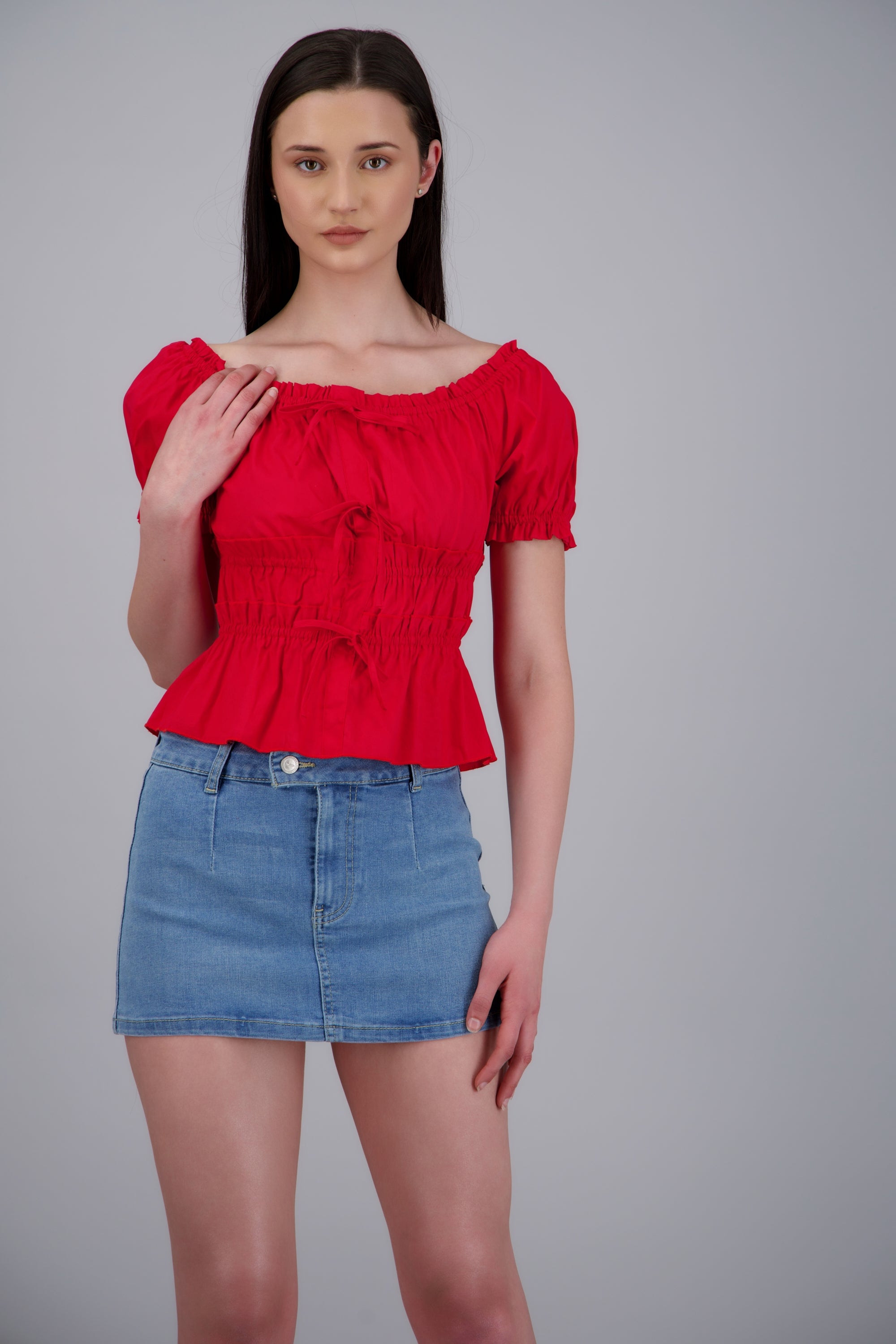 Blusa manga corta detalle resortes ROJO