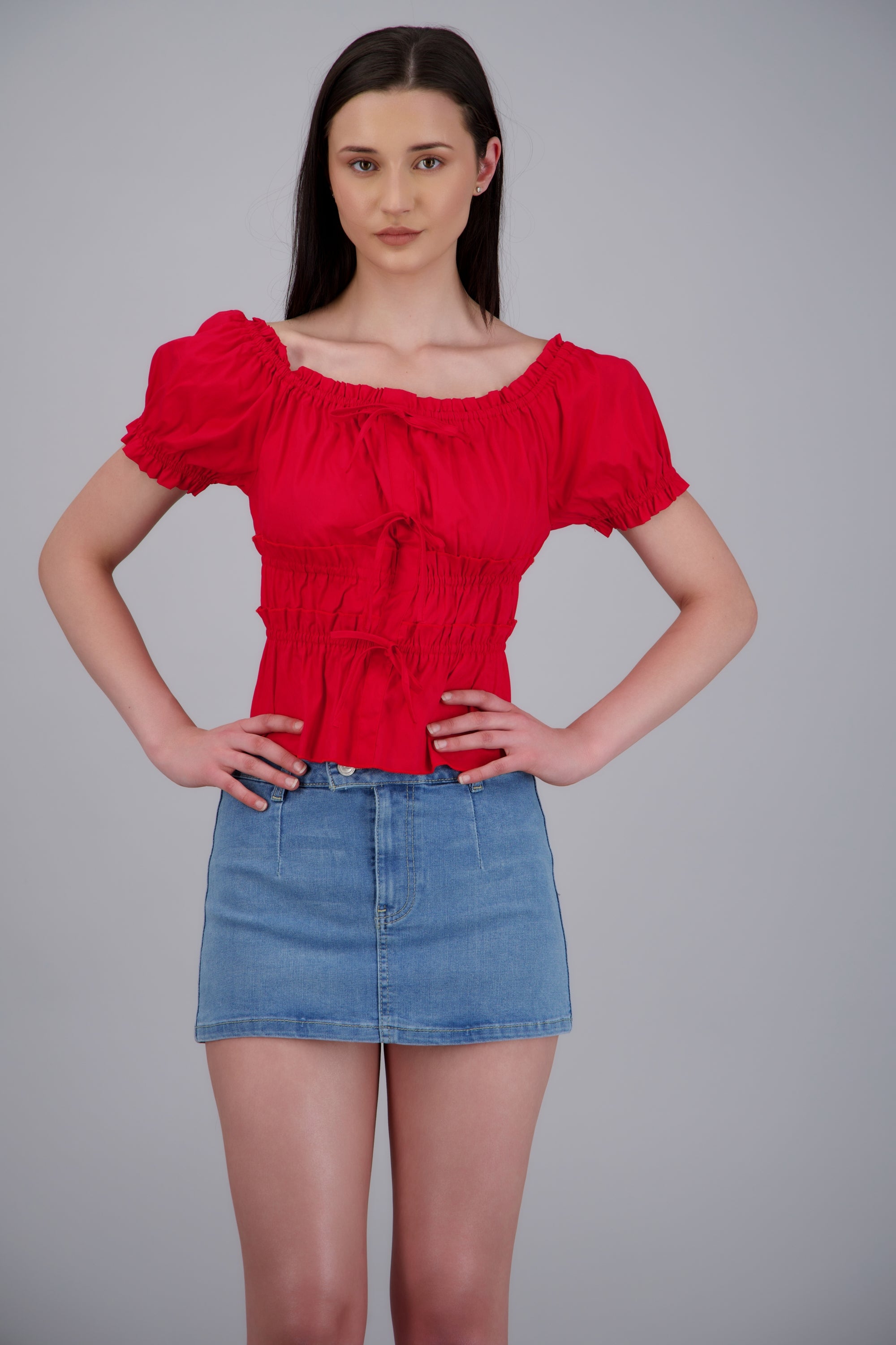 Blusa manga corta detalle resortes ROJO