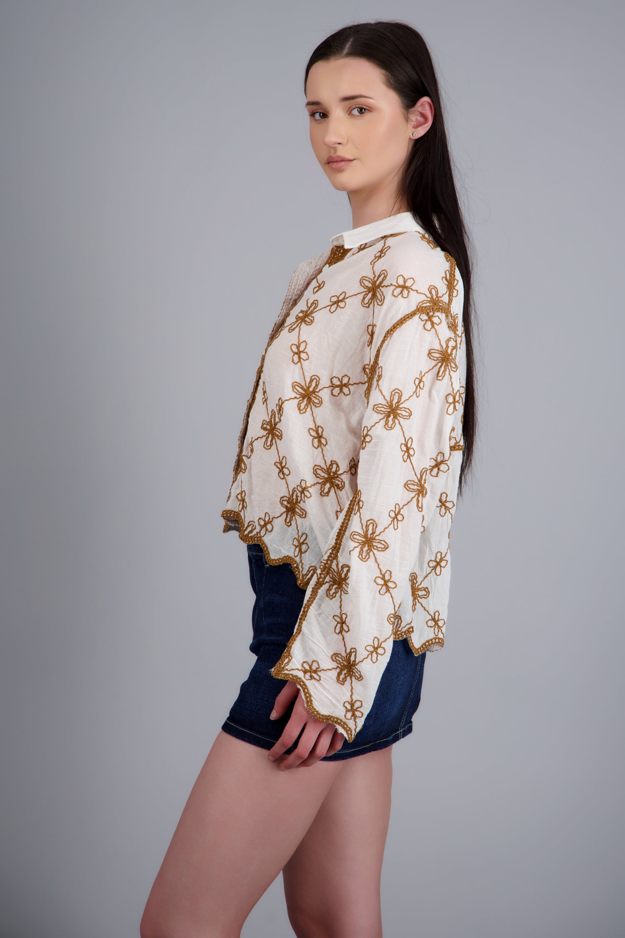 CAMISA M/L DET BORDADO FLORES CAFE COMBO