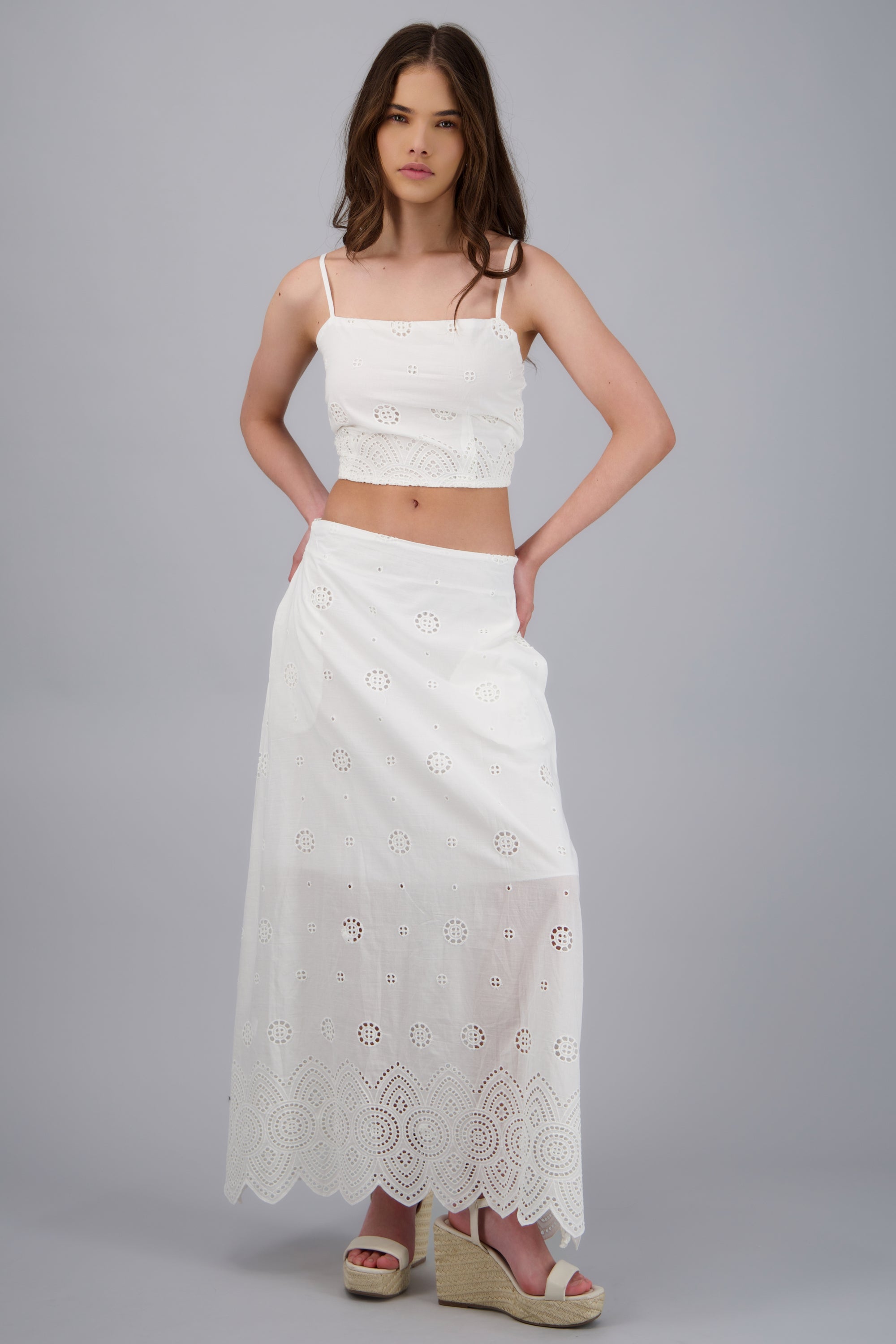 Falda maxi detalle eyelet BLANCO