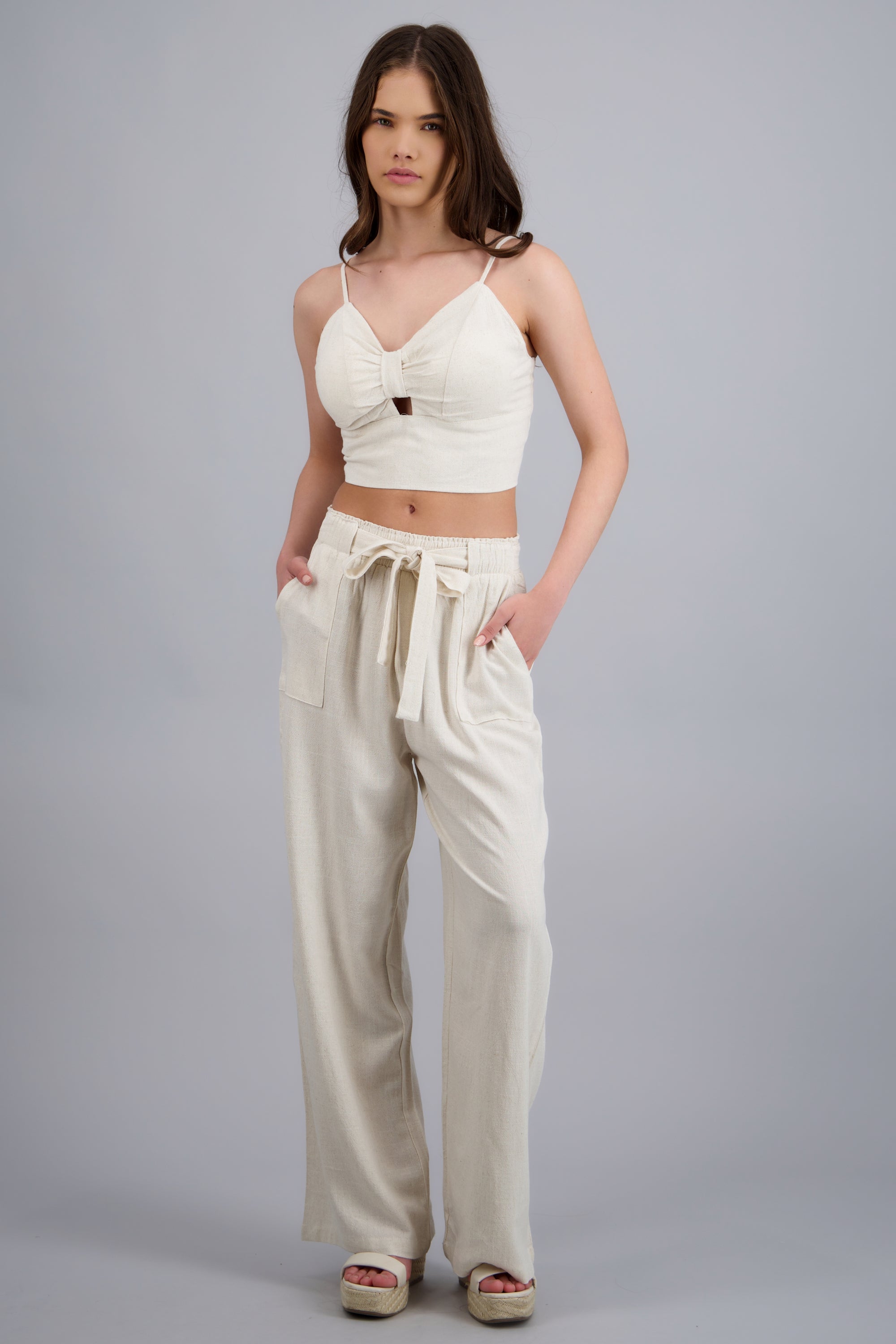 Pantalon lino detalle cinturon HUESO