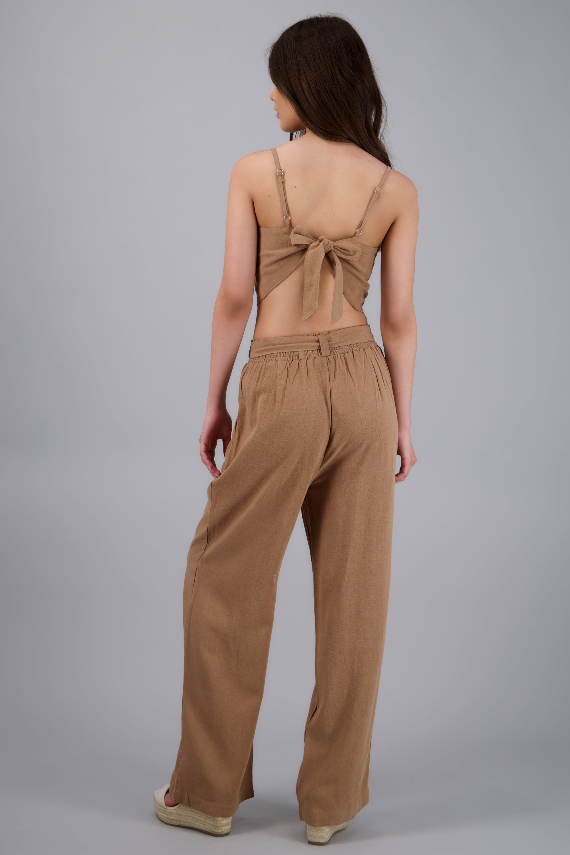 Pantalon lino detalle cinturon CAFE