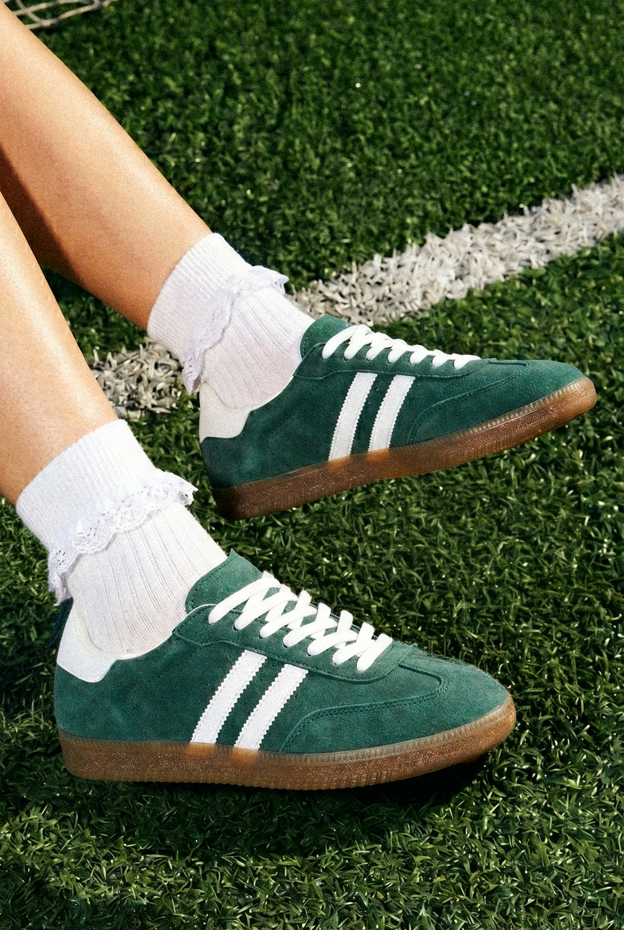 Tenis dos lineas durazno mundial VERDE
