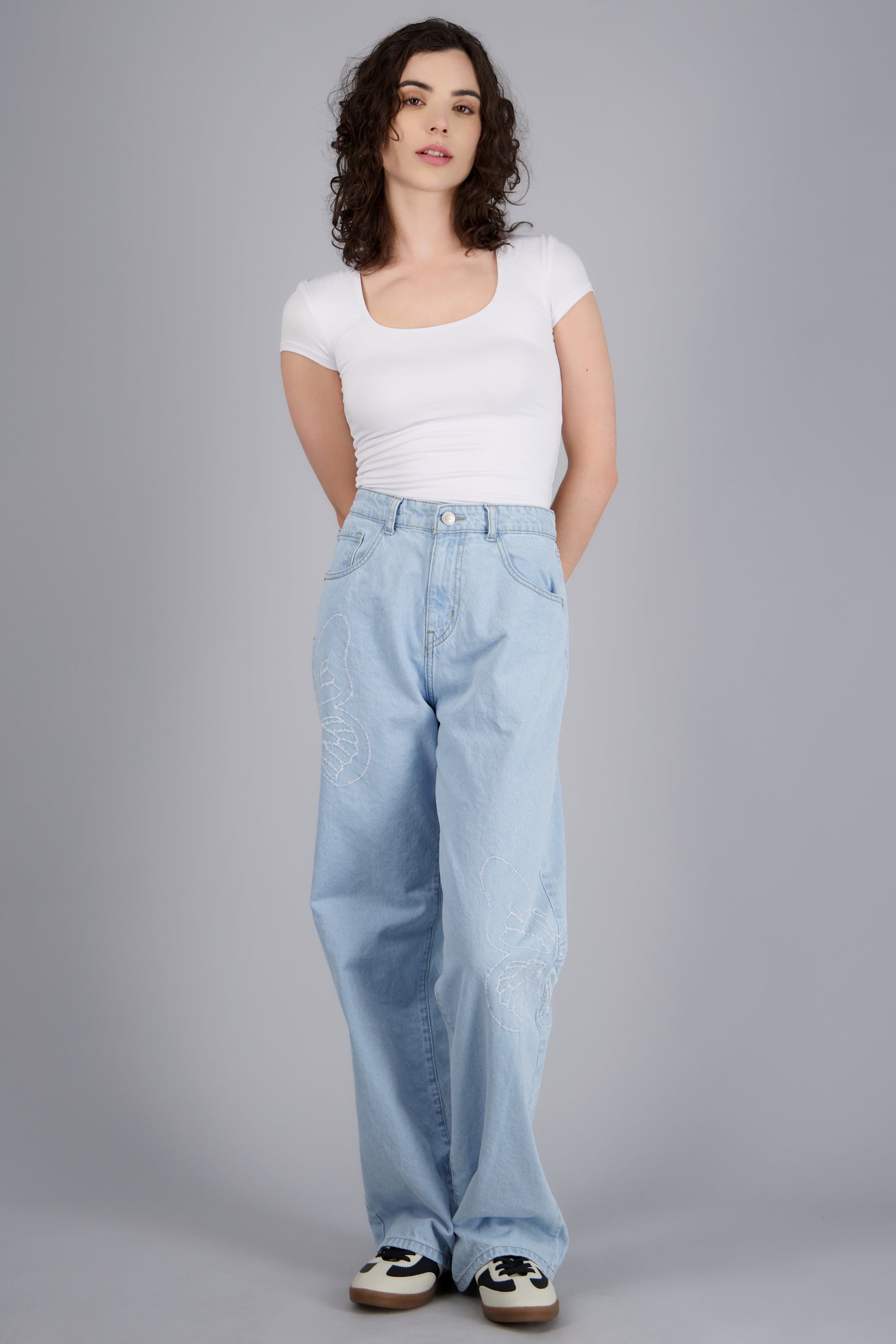Jeans straight mariposas SUPER BLEACHED