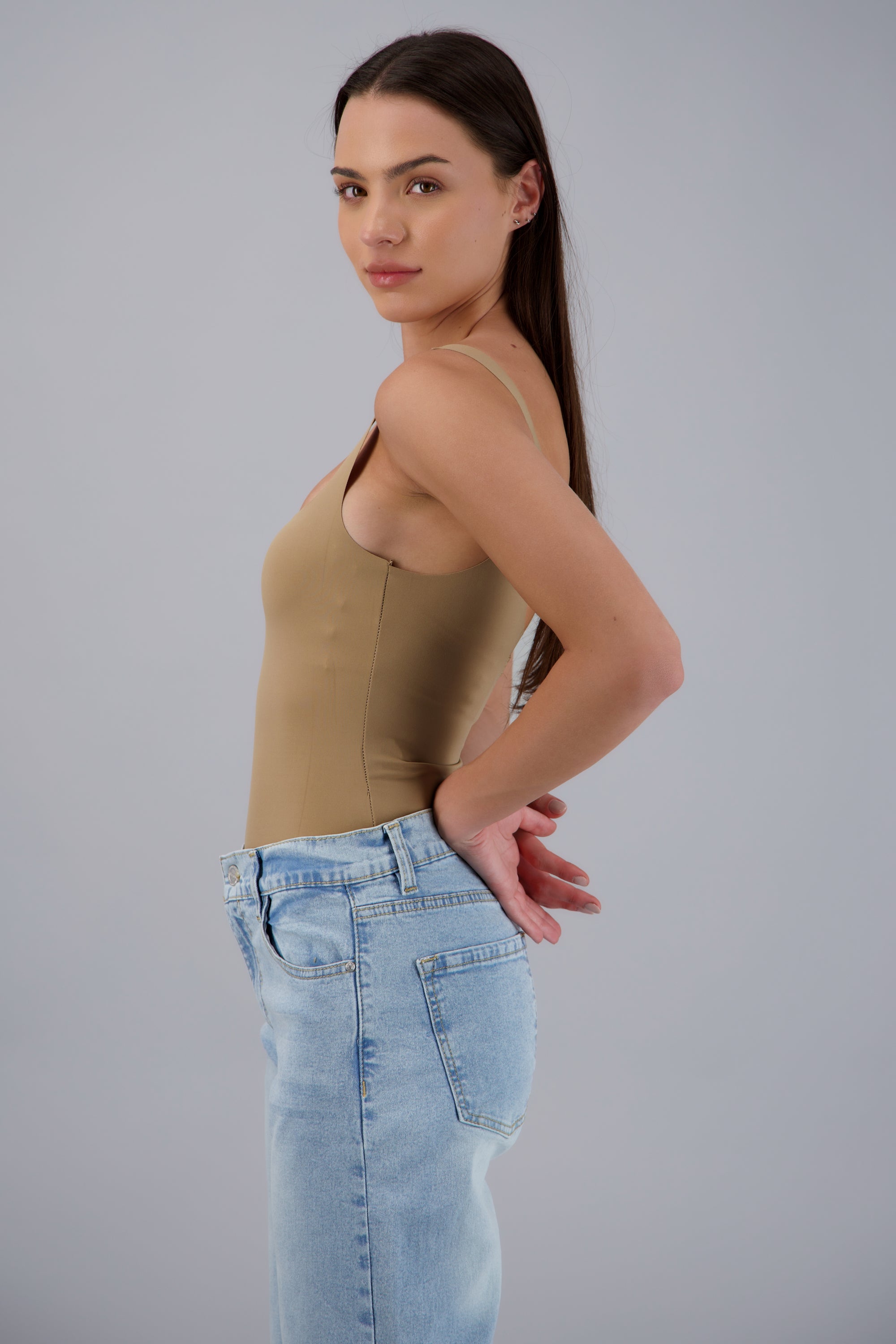 Bodysuit liso de tirantes TAUPE