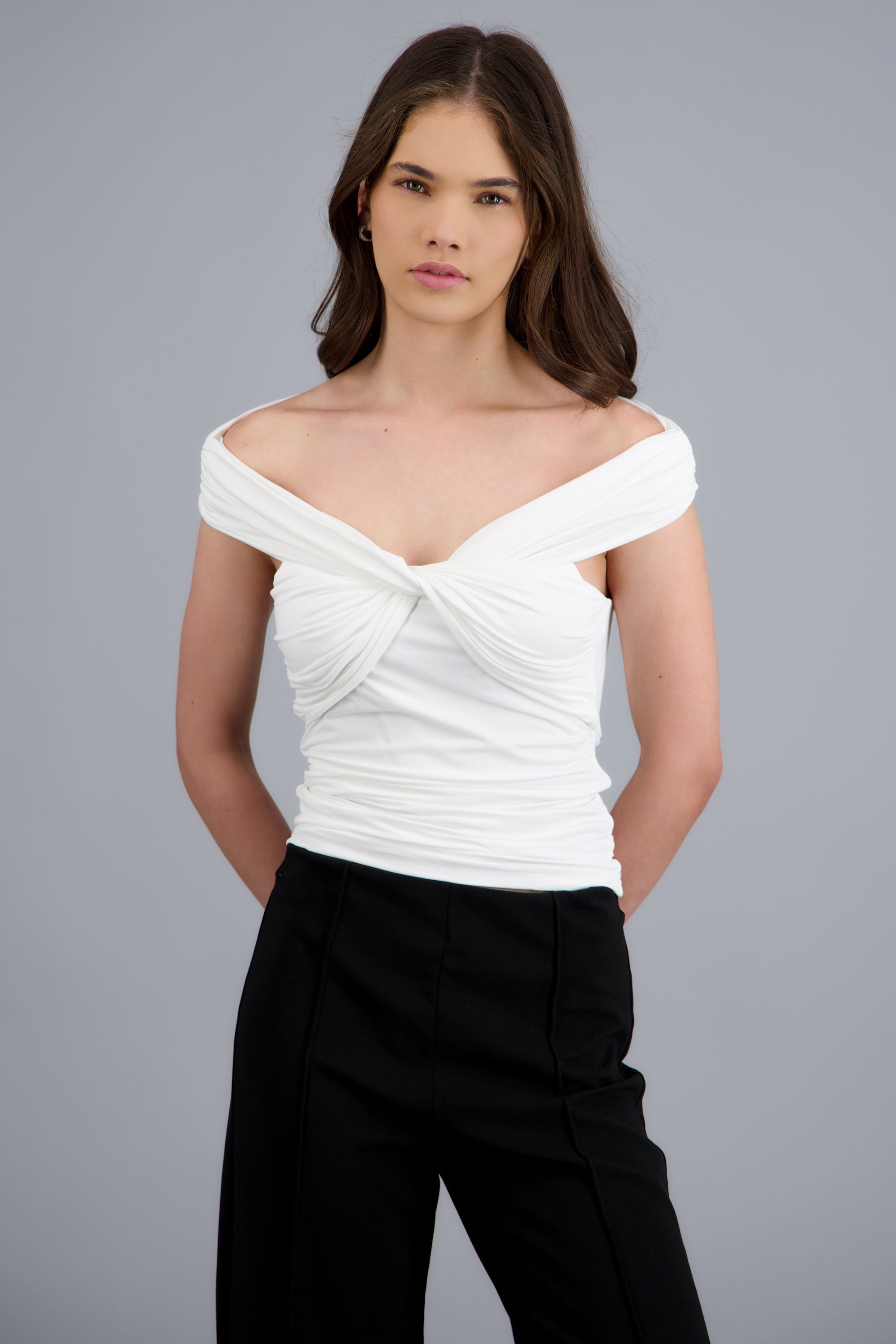 Top drapeado con escote cruzado BLANCO