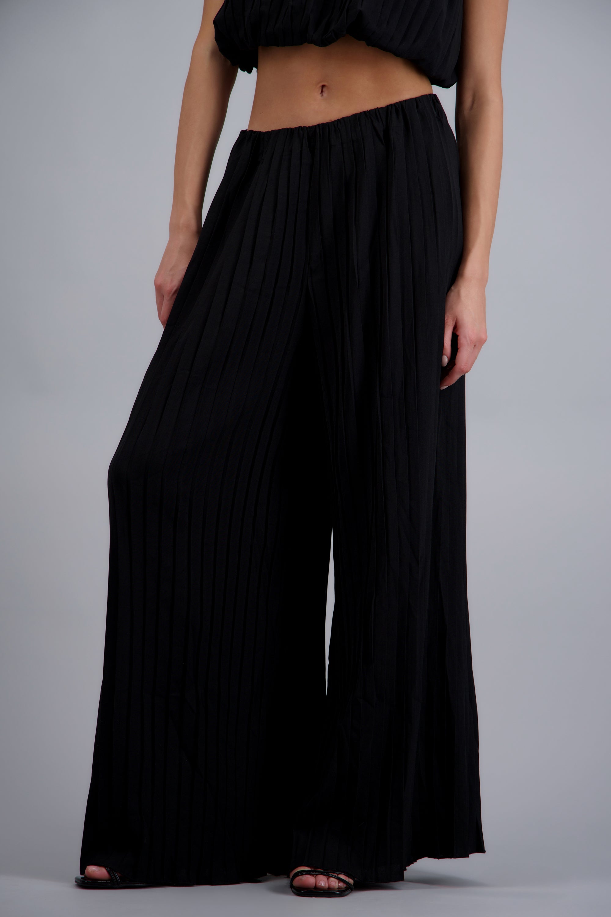 Pantalon wide leg detalle textura NEGRO