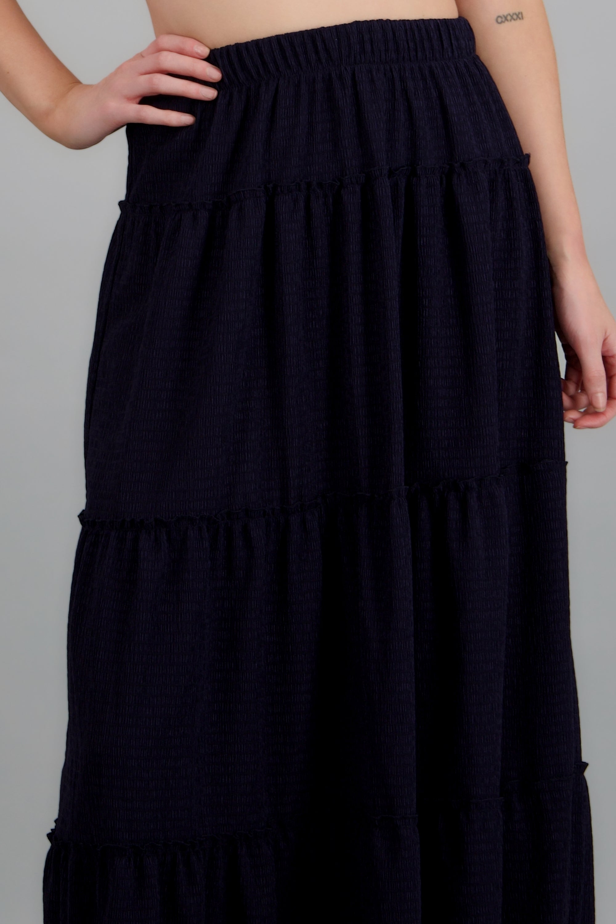 Falda maxi detalle olanes MARINO