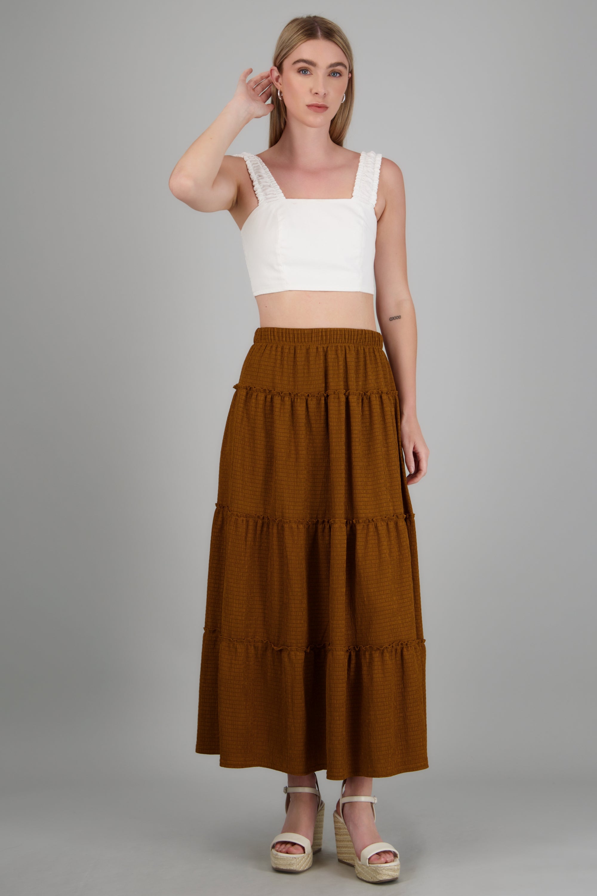Falda maxi detalle olanes CAMELLO