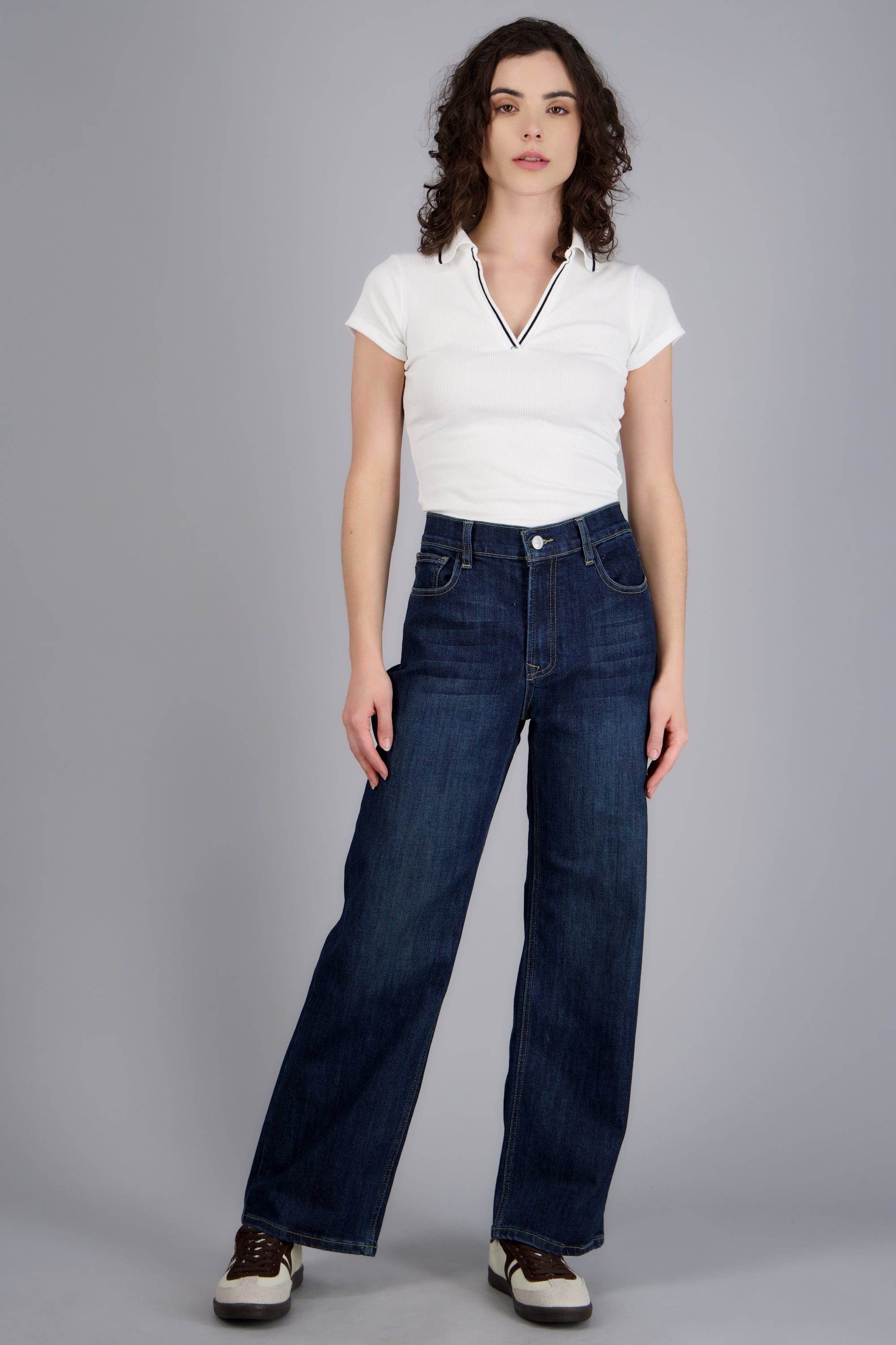 Jeans straight entintados DARK WASH