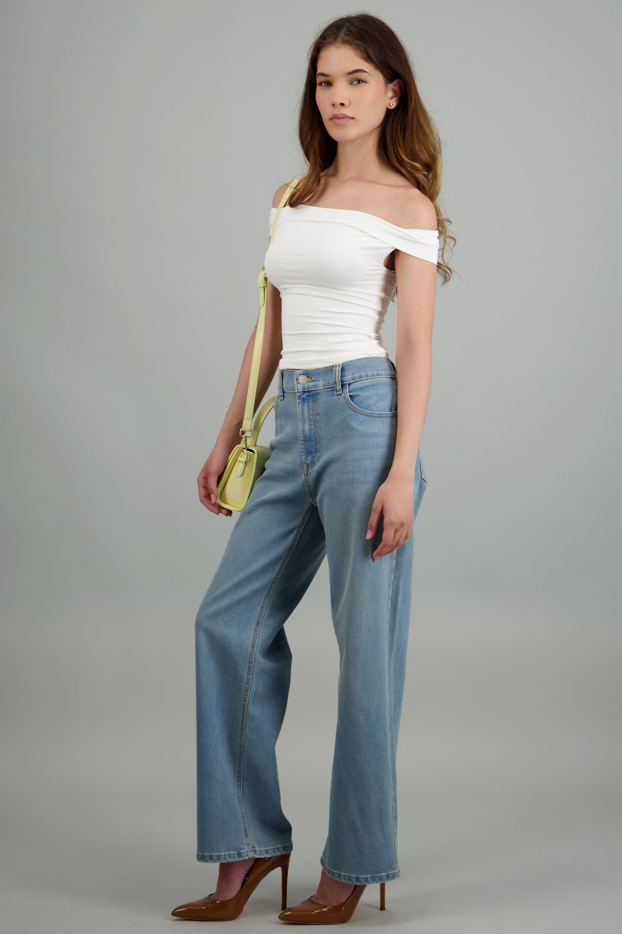 Jeans straight entintados BLEACHED