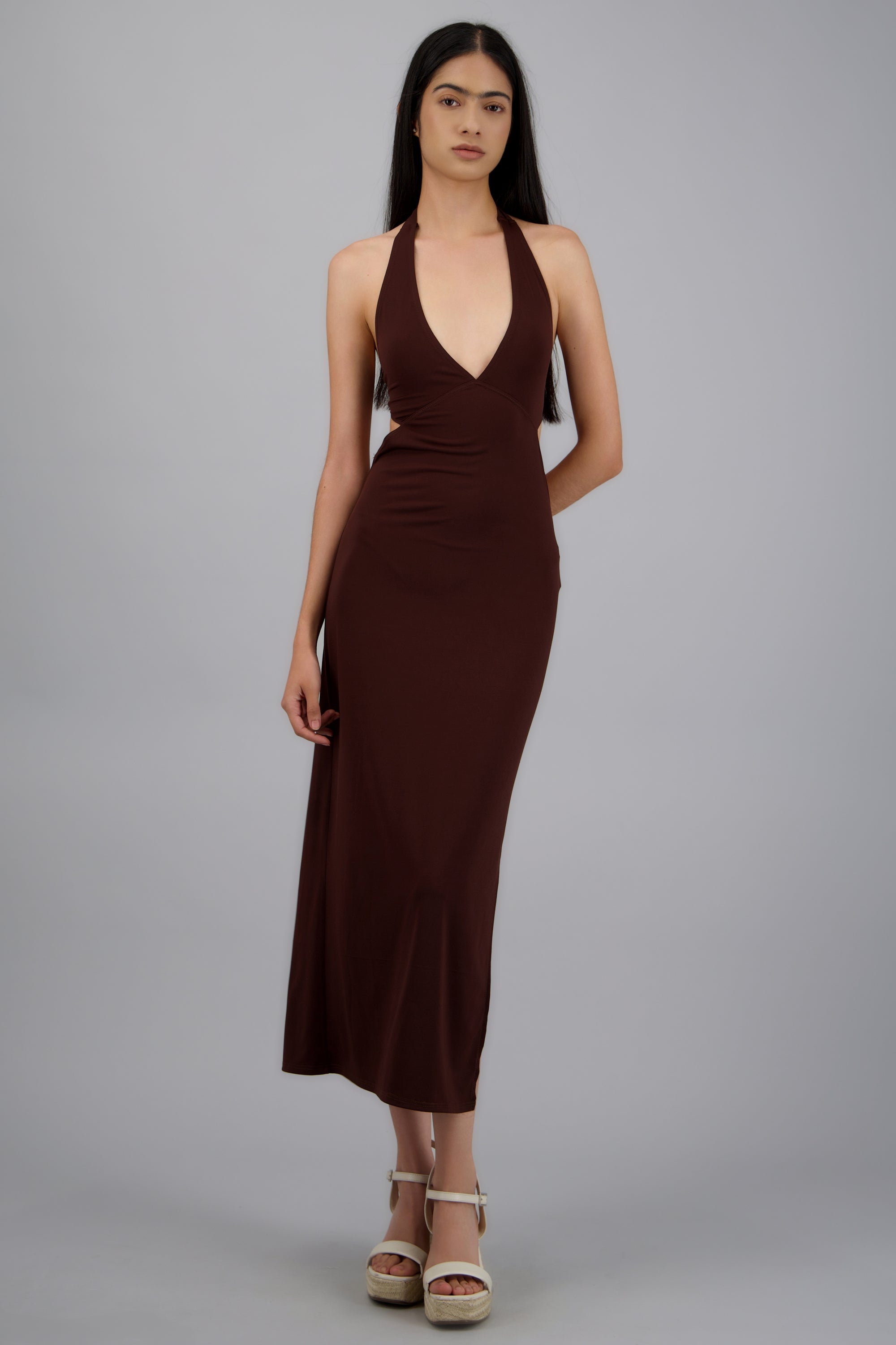 Vestido halter cut out CHOCOLATE