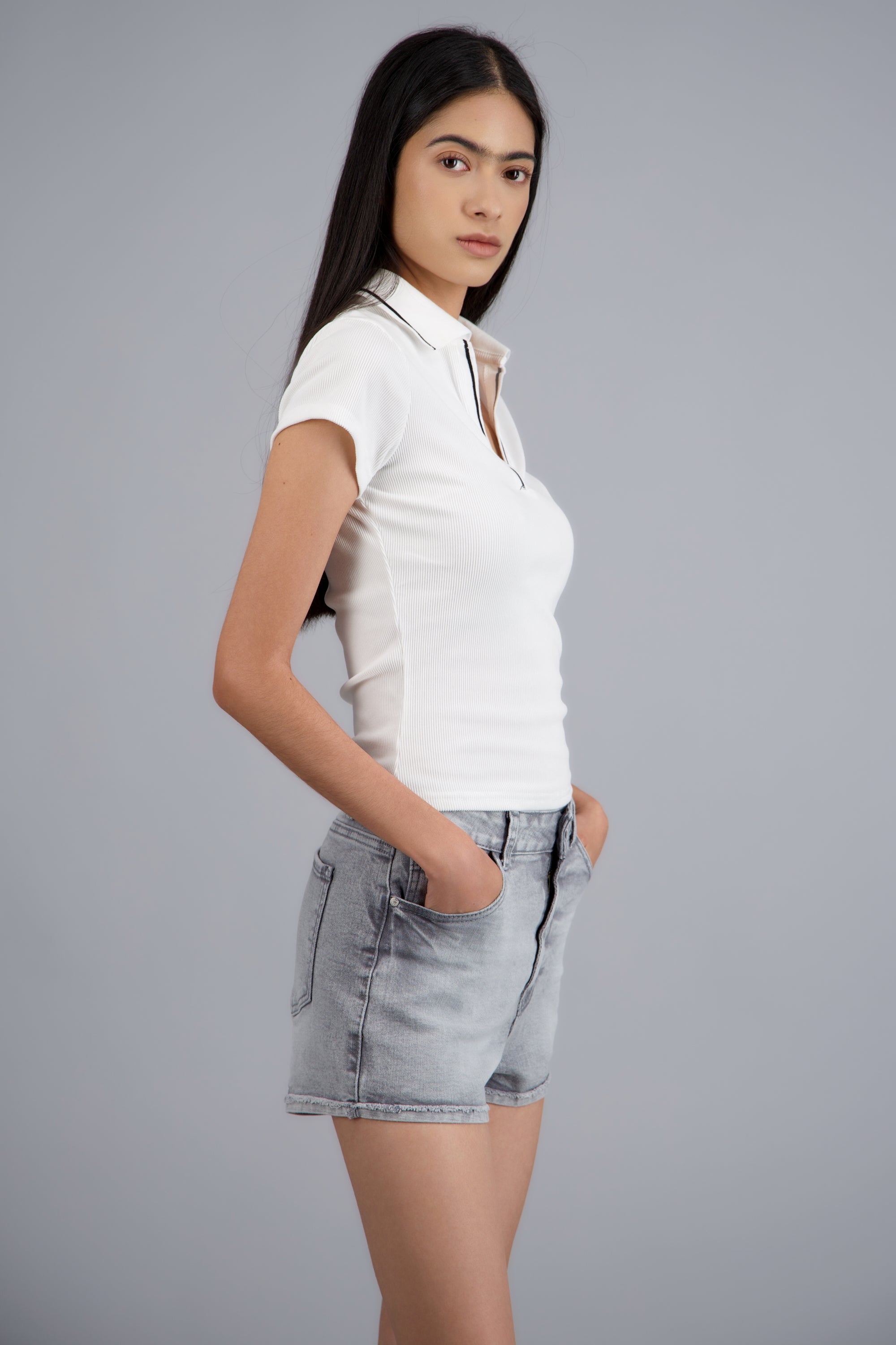 GRAY