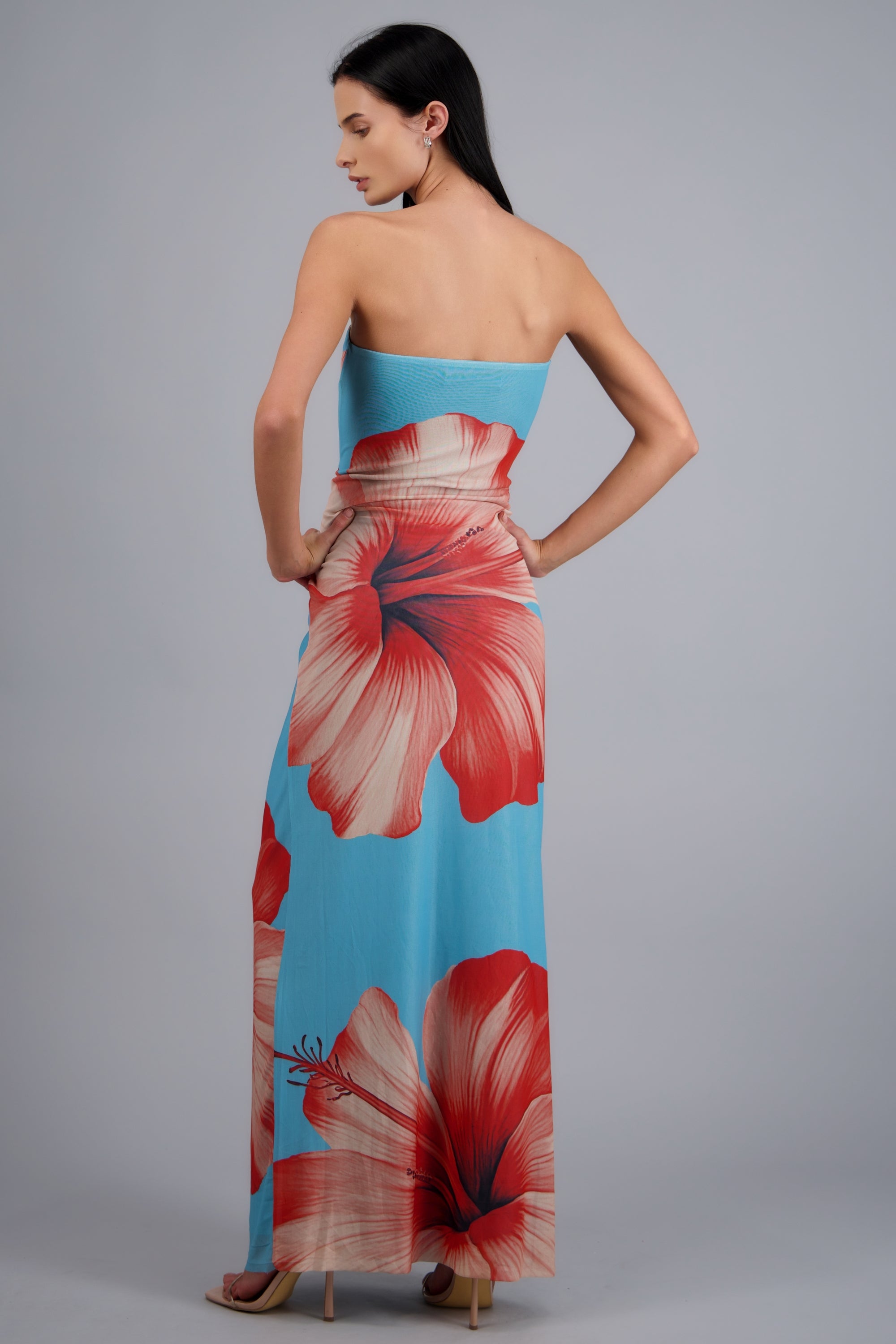 Vestido maxi strapples mesh flores AZUL COMBO