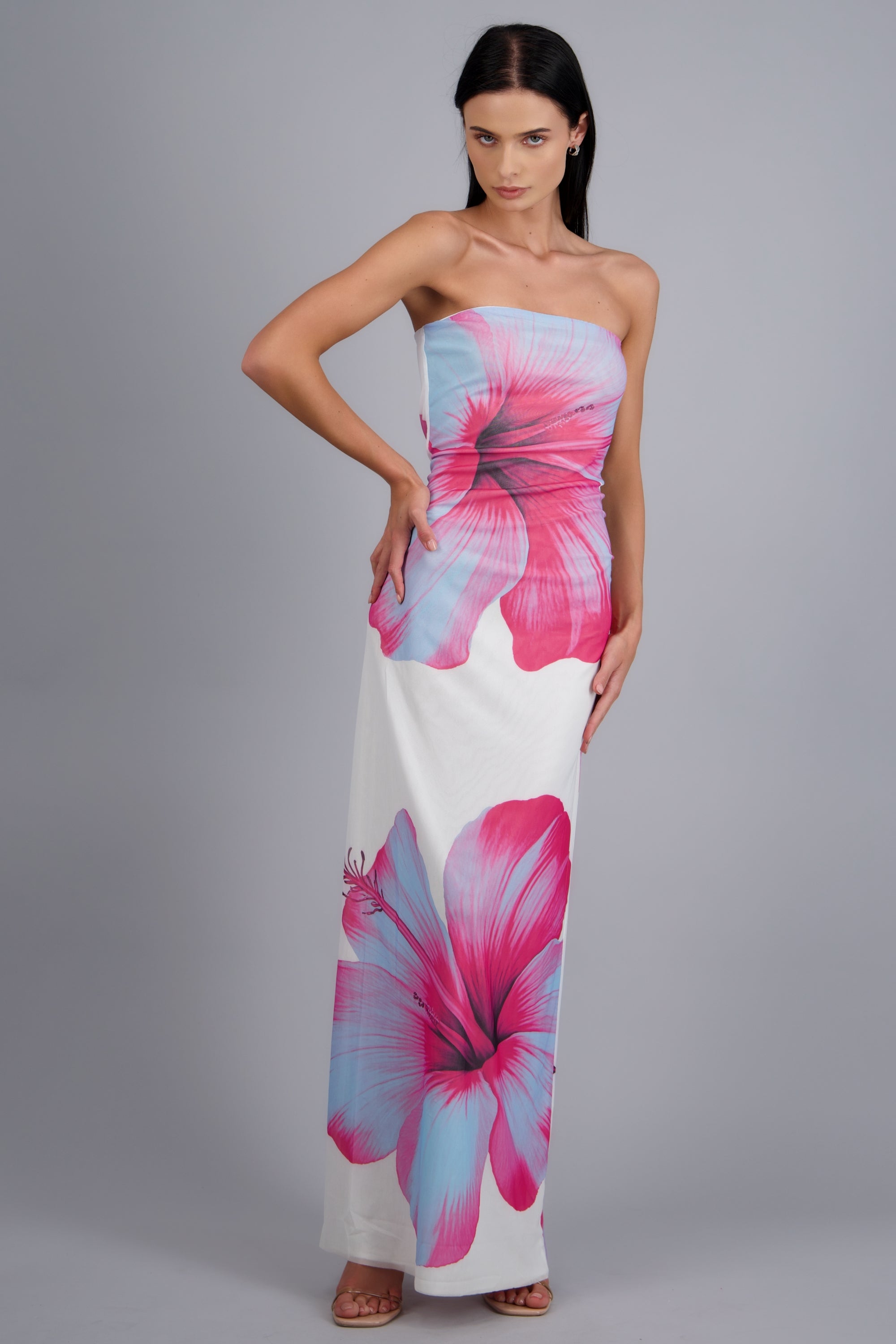 Vestido maxi strapples mesh flores FIUSHA COMBO