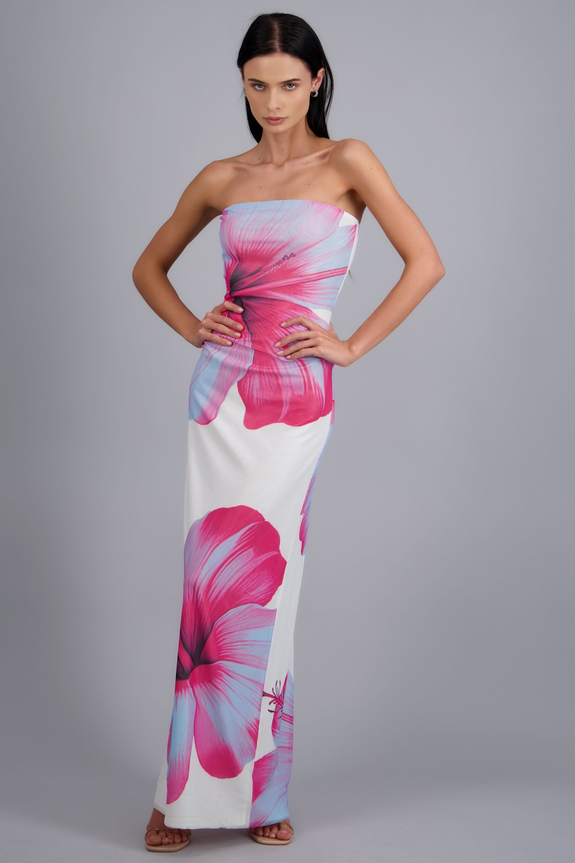Vestido maxi strapples mesh flores FIUSHA COMBO