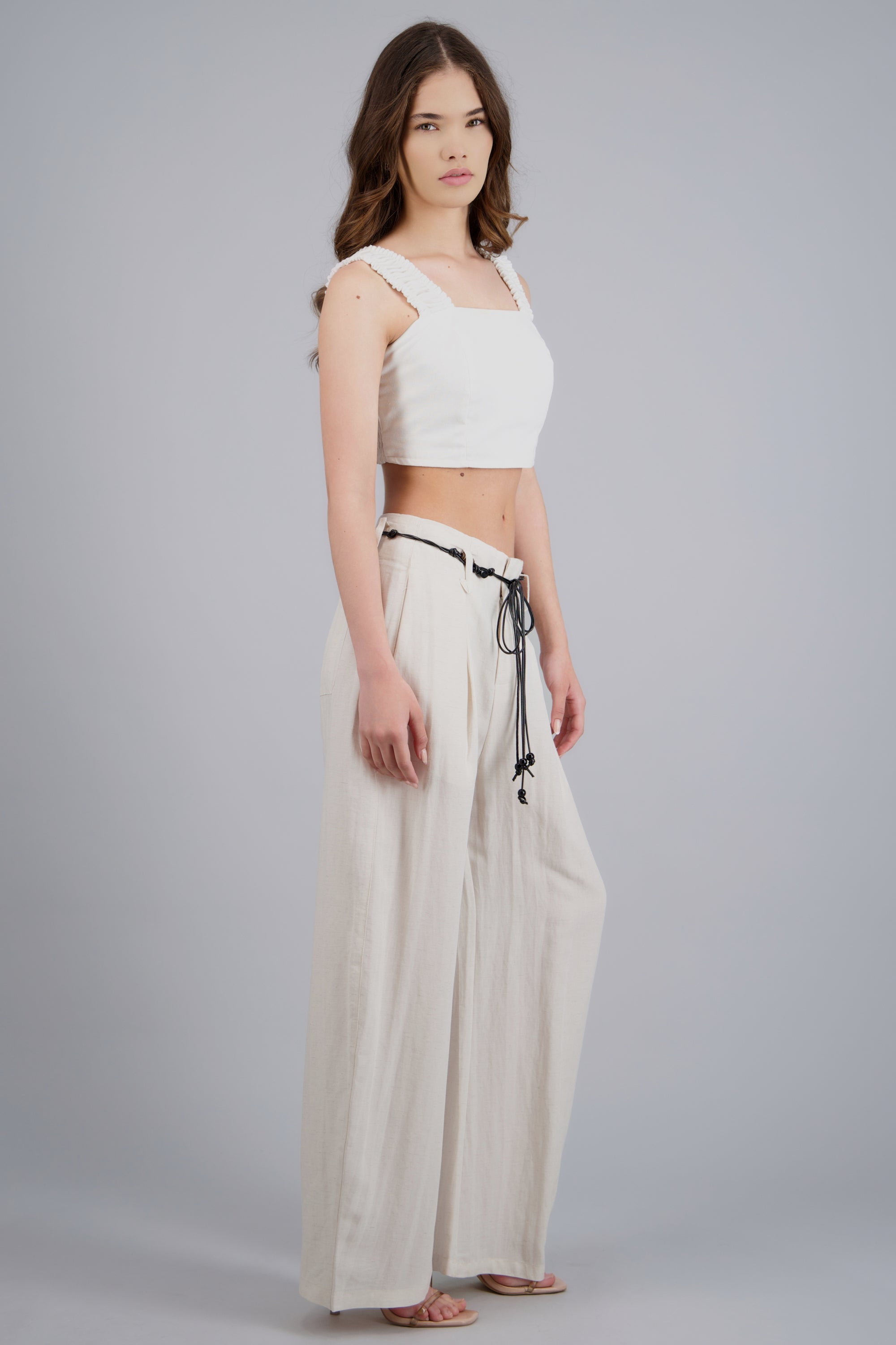 Pantalon wide leg detalle cinturon BEIGE
