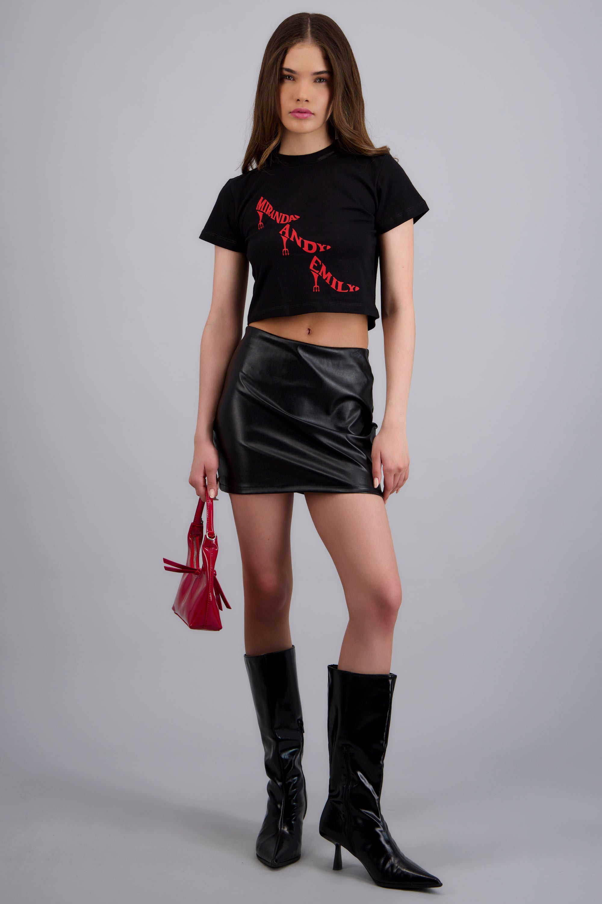 Crop manga corta diablo viste a la moda NEGRO