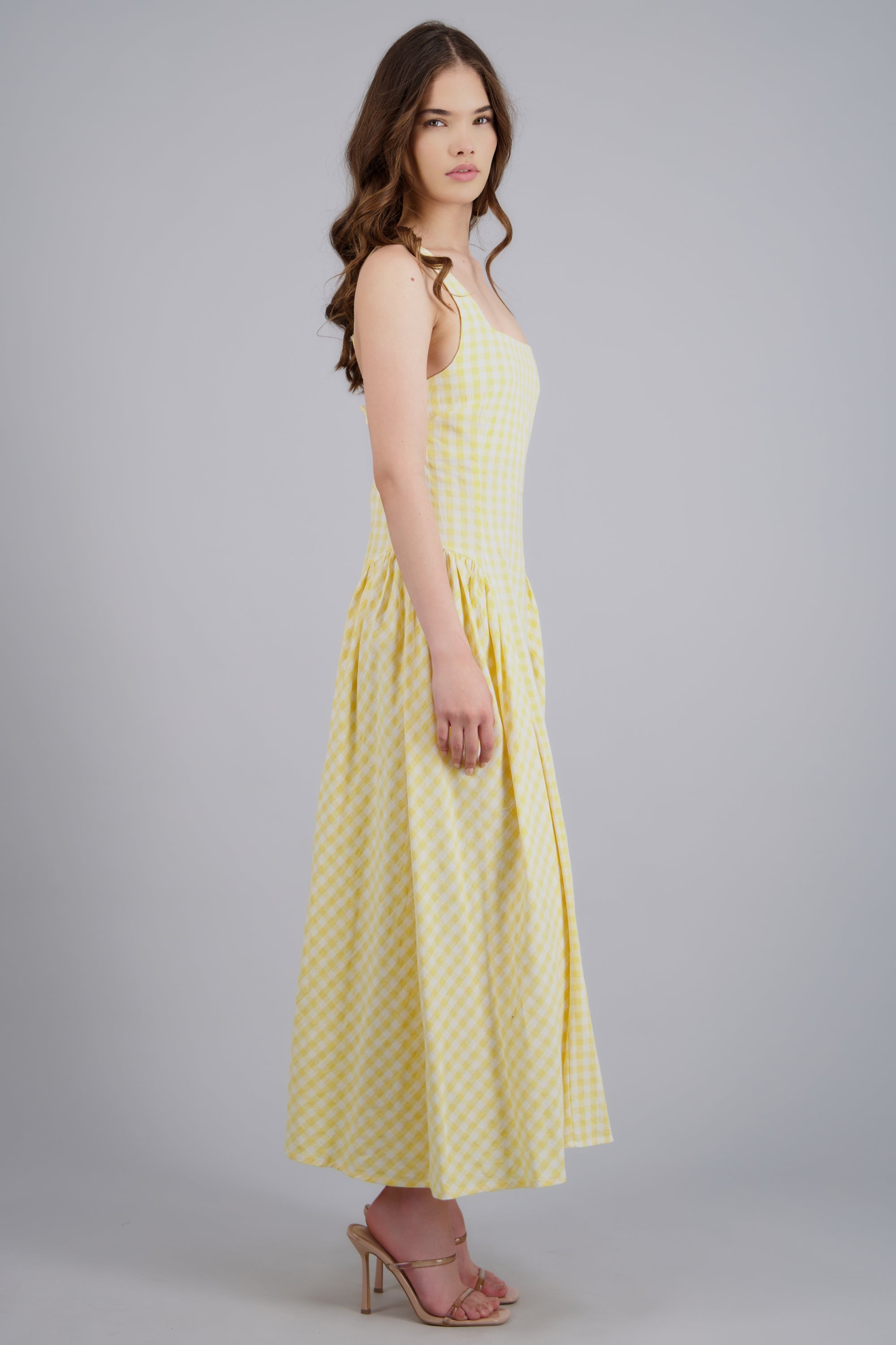 Vestido midi con tirantes gingham AMARILLO