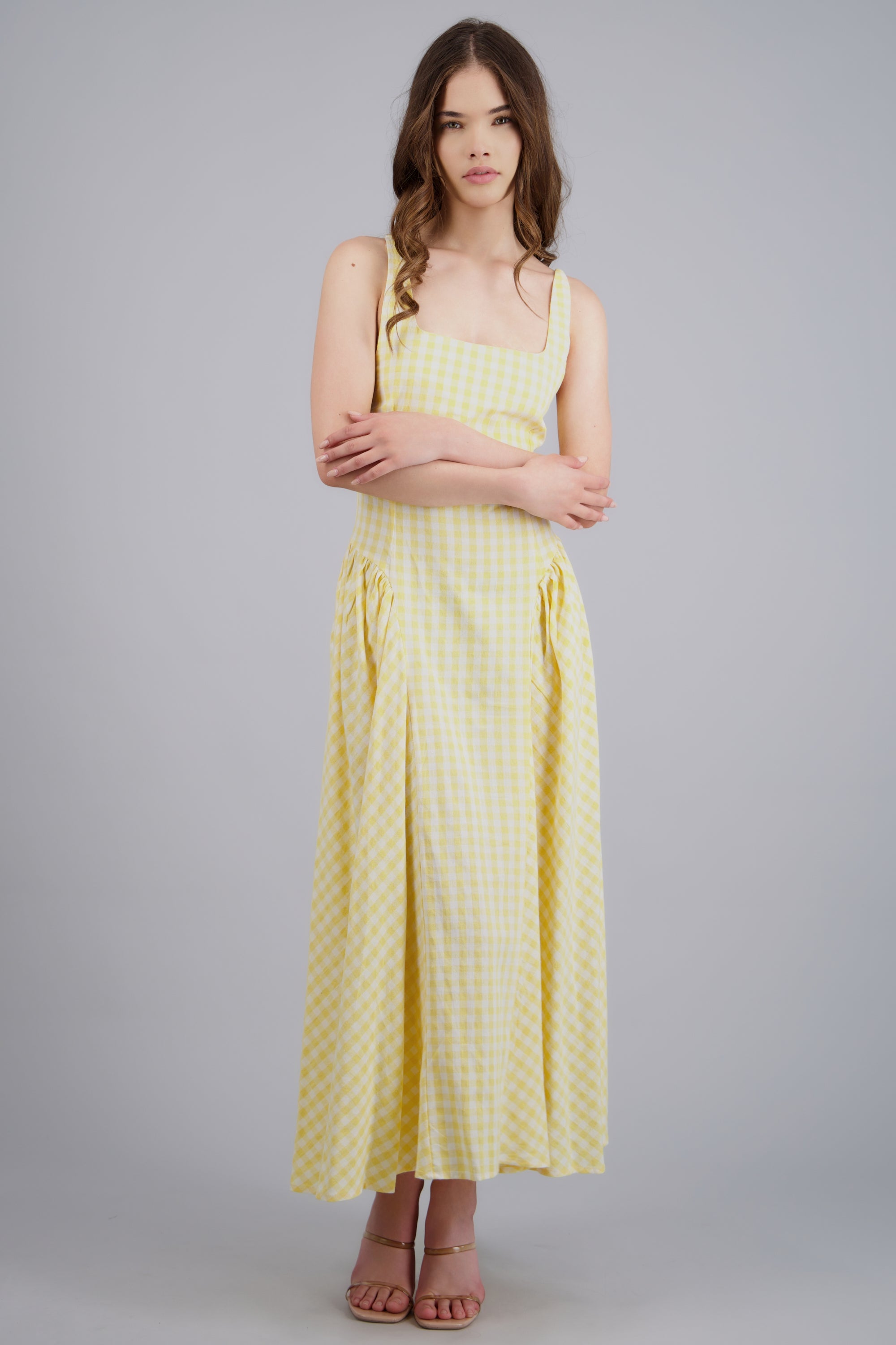 Vestido midi con tirantes gingham AMARILLO