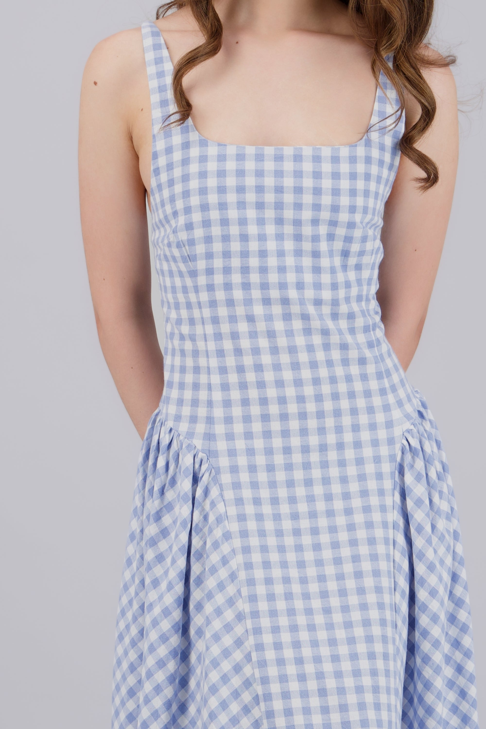Vestido midi con tirantes gingham AZUL