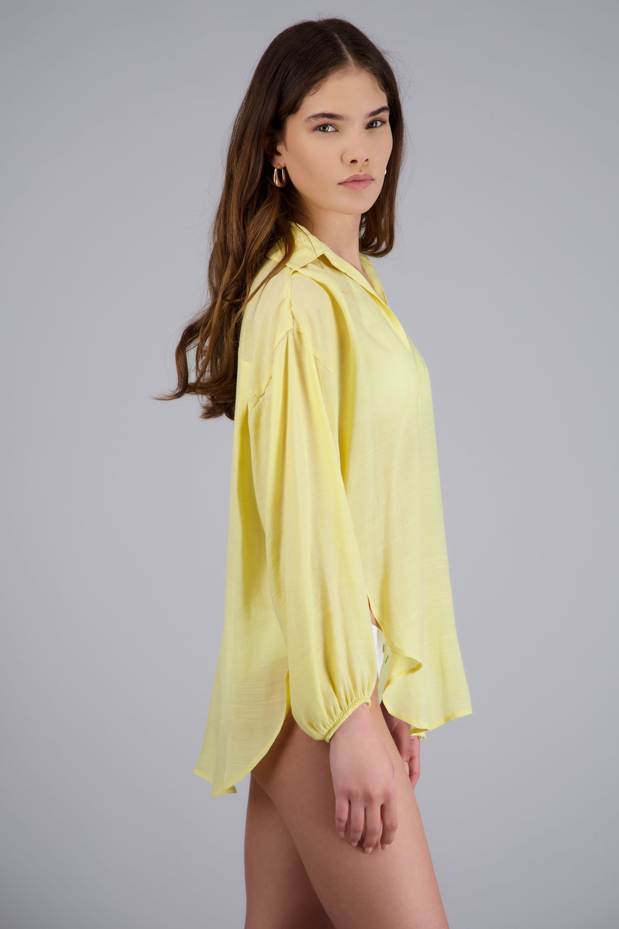 Camisa over ligera manga larga AMARILLO PASTEL