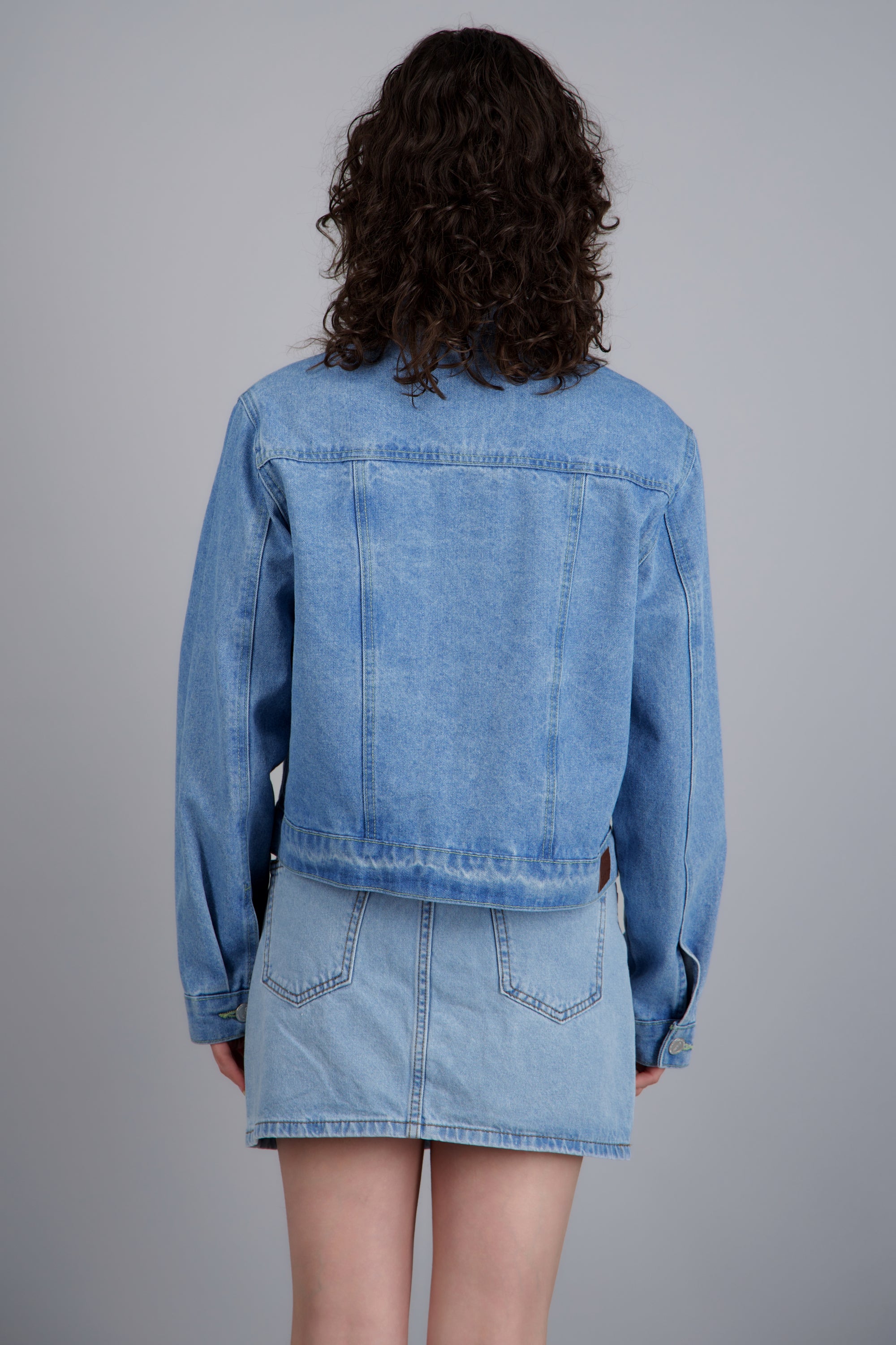 Chamarra báscia denim LIGHT WASH