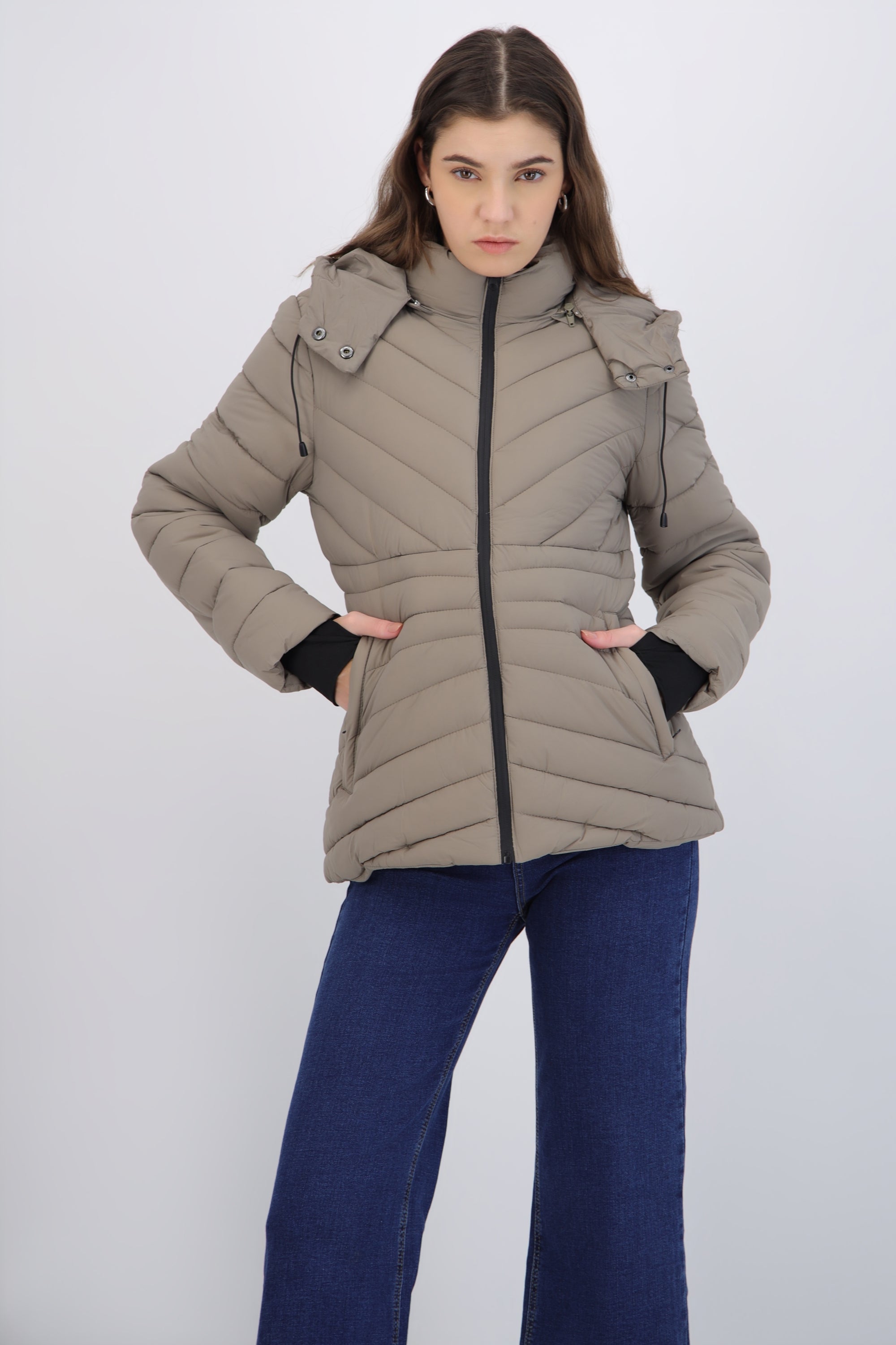 chamarra larga puffer capitonada