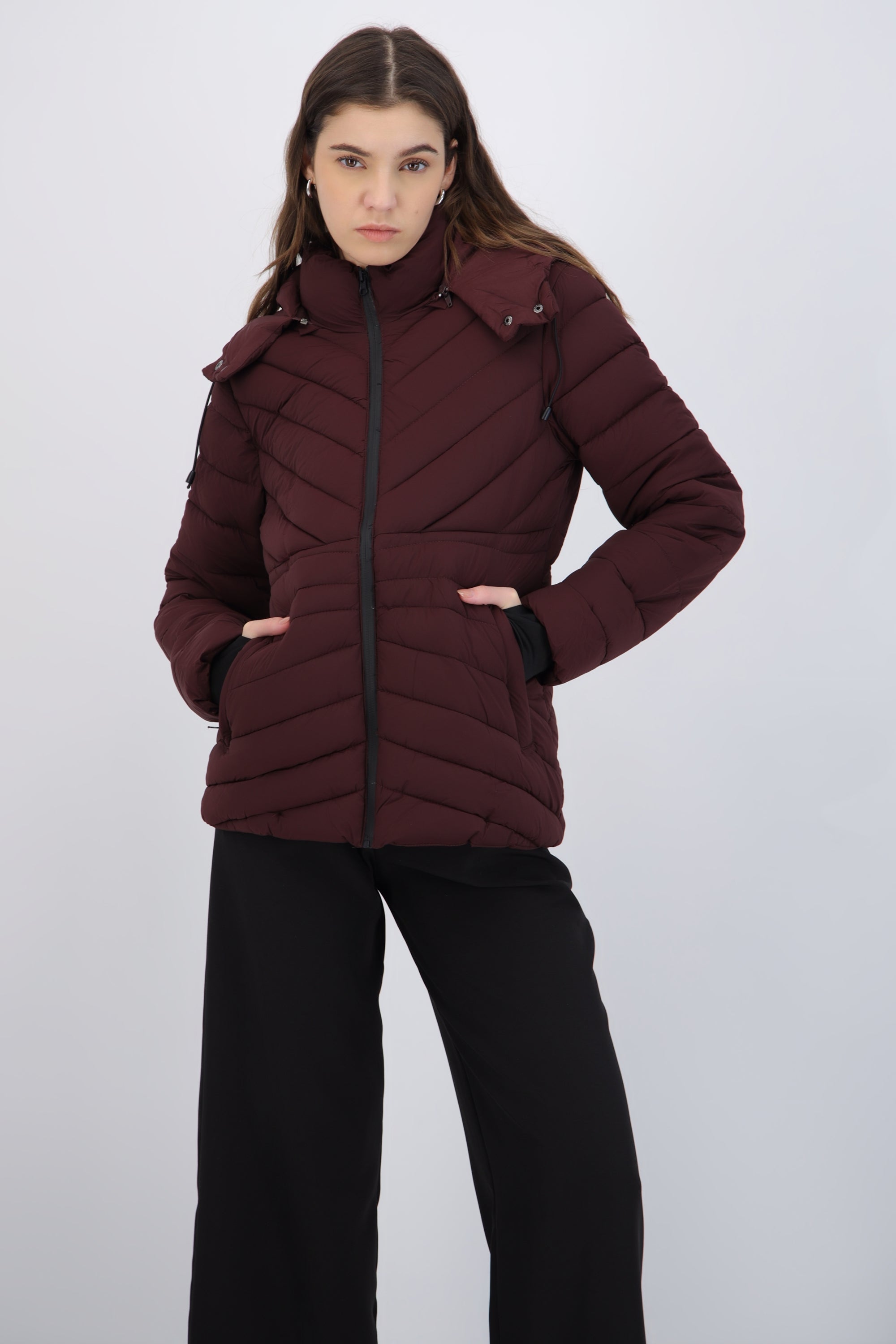 chamarra larga puffer capitonada