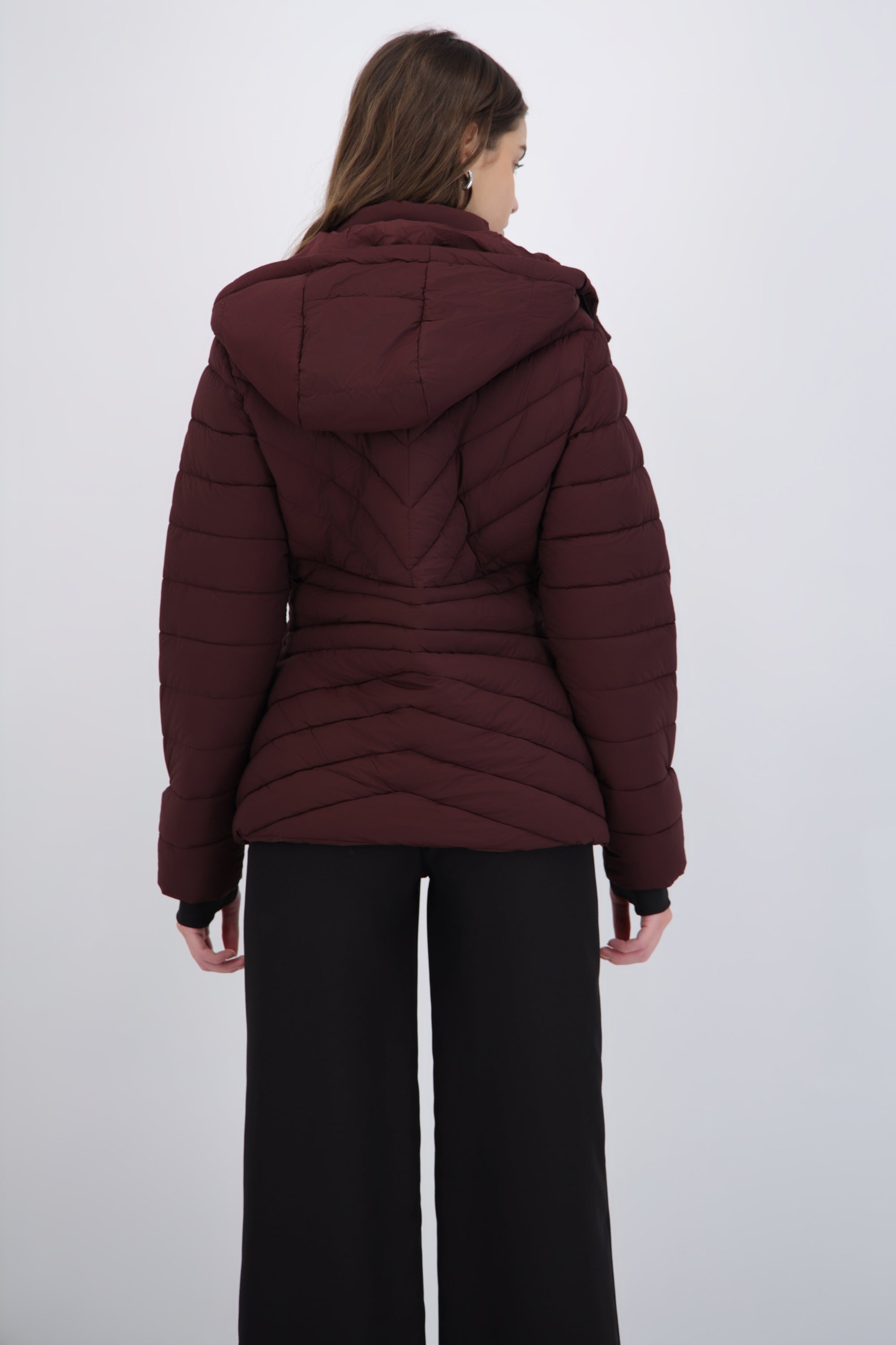 chamarra larga puffer capitonada